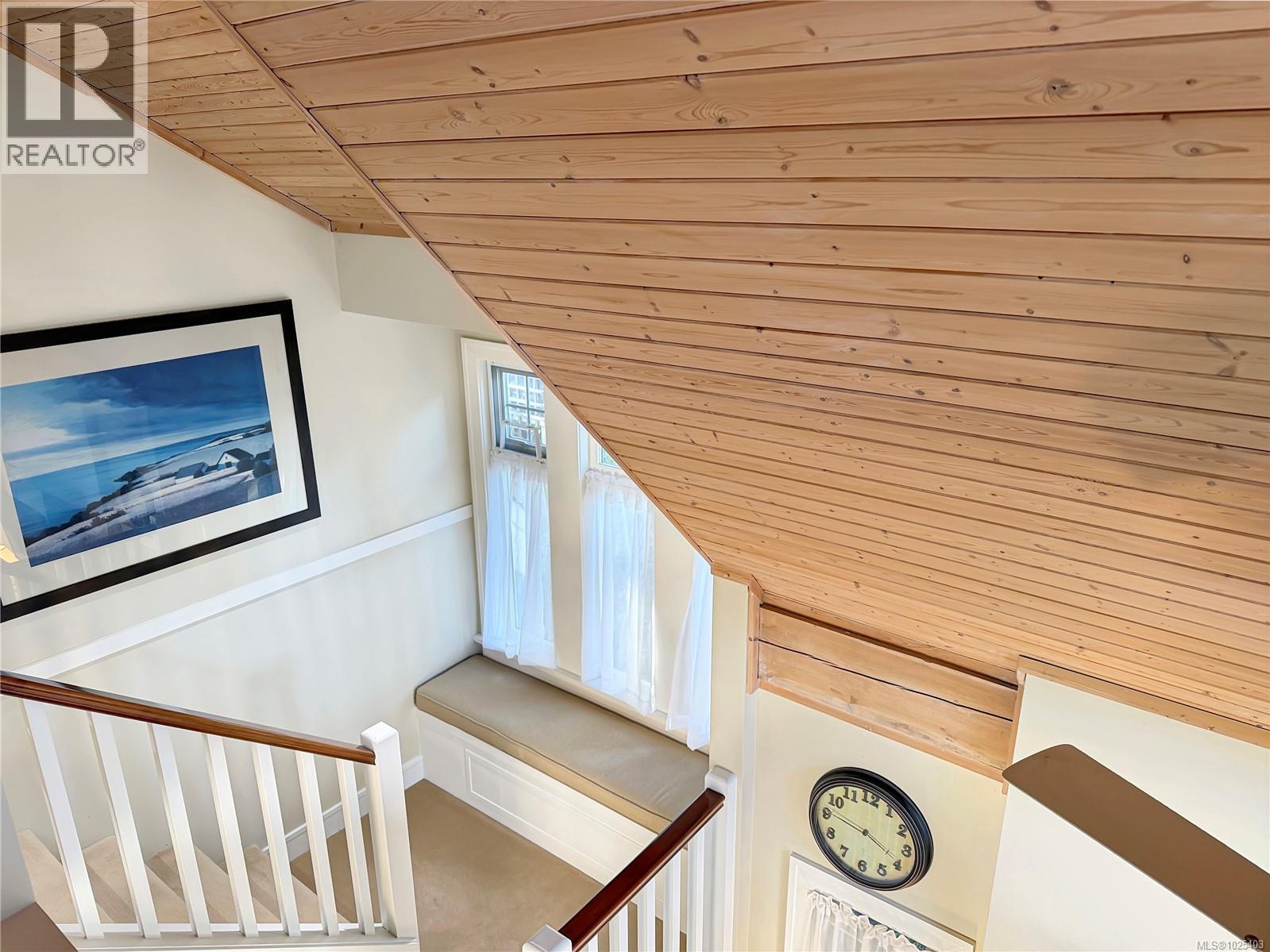 13D 2315 Mackinnon Rd, Pender Island