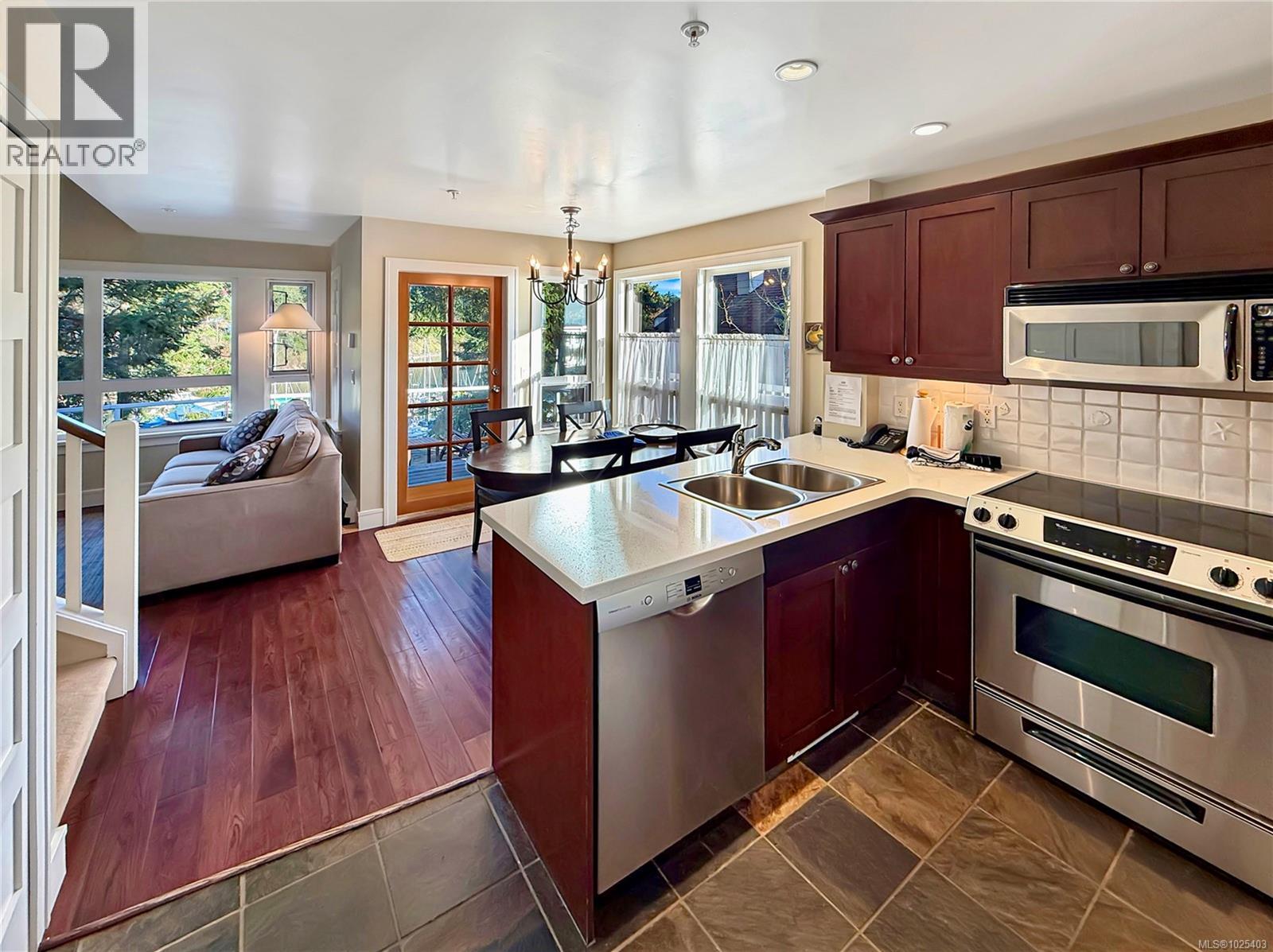 13D 2315 Mackinnon Rd, Pender Island