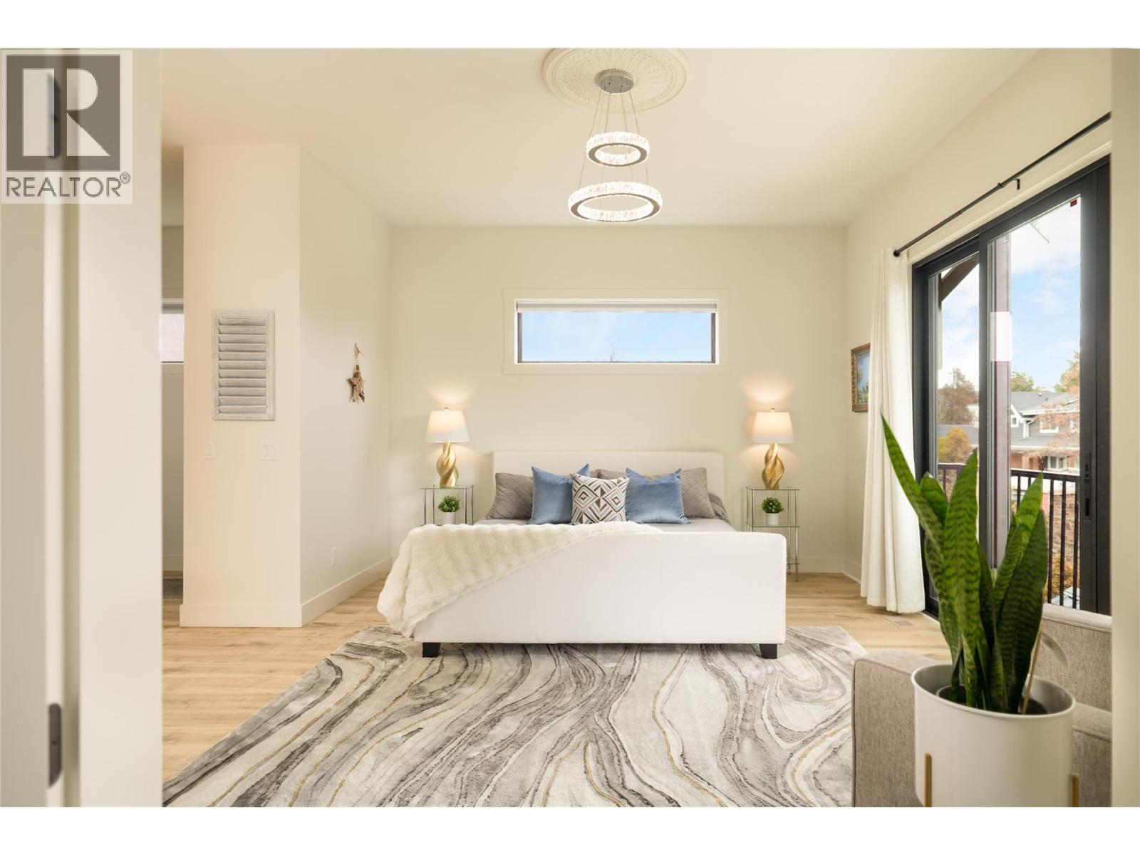  2053 Long Street, Kelowna