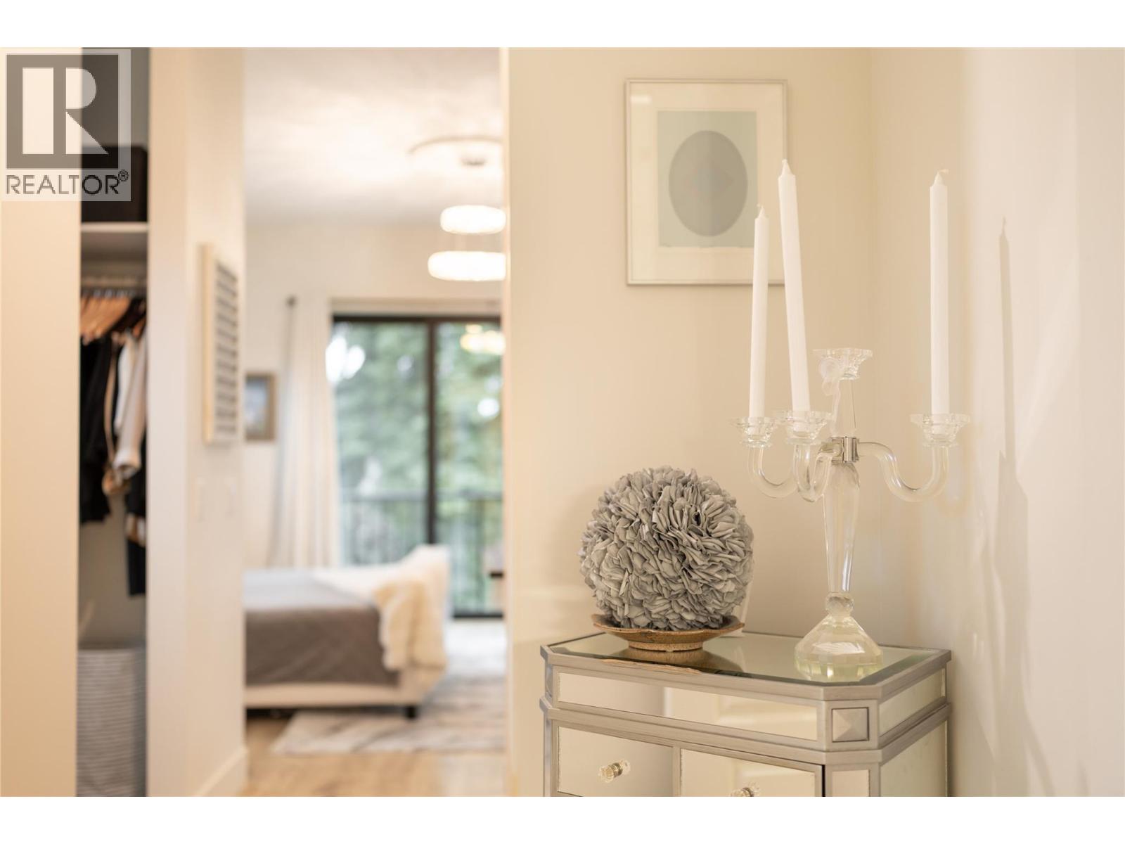  2053 Long Street, Kelowna