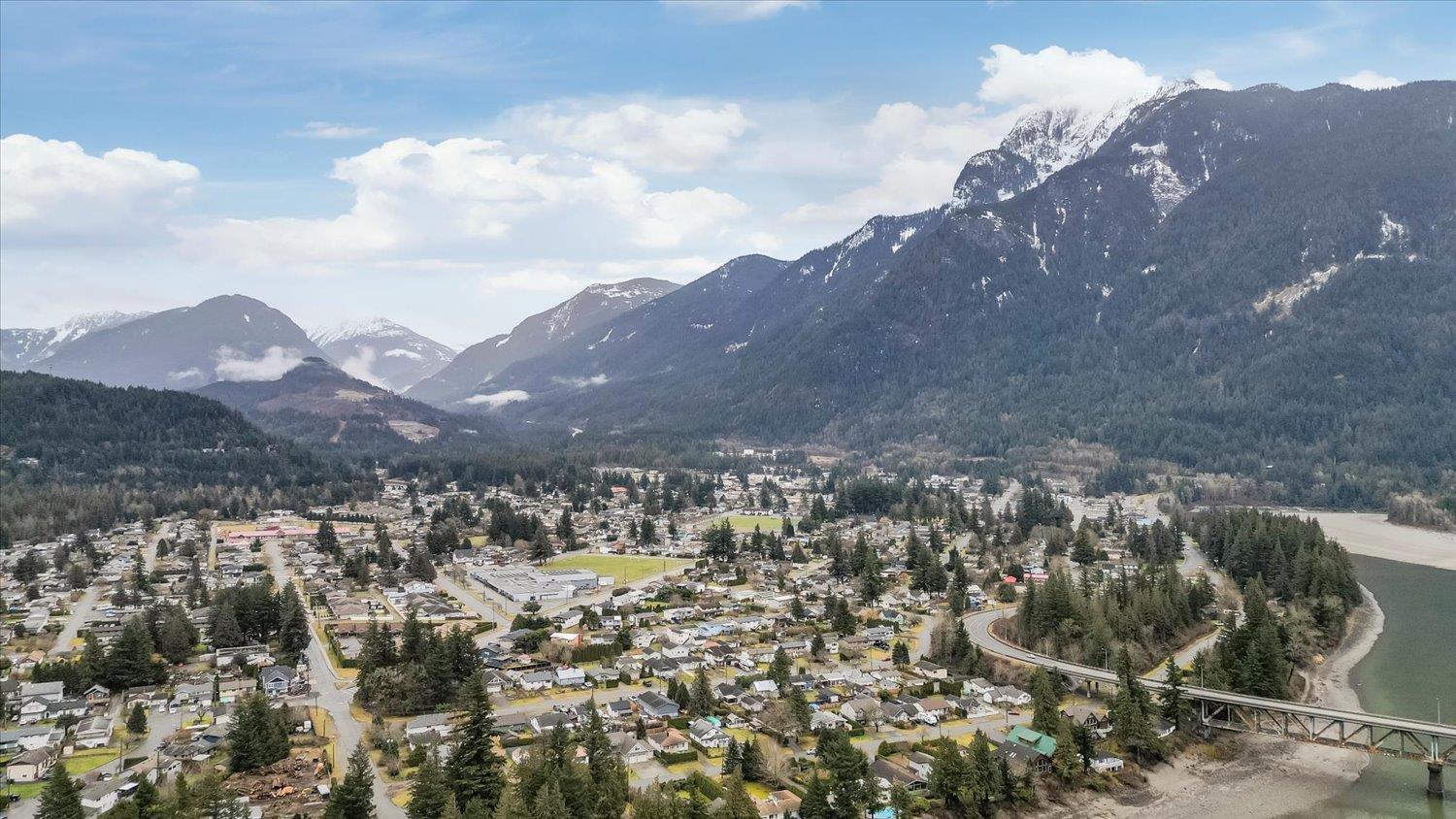 385 3RD AVENUE, Hope, Hope