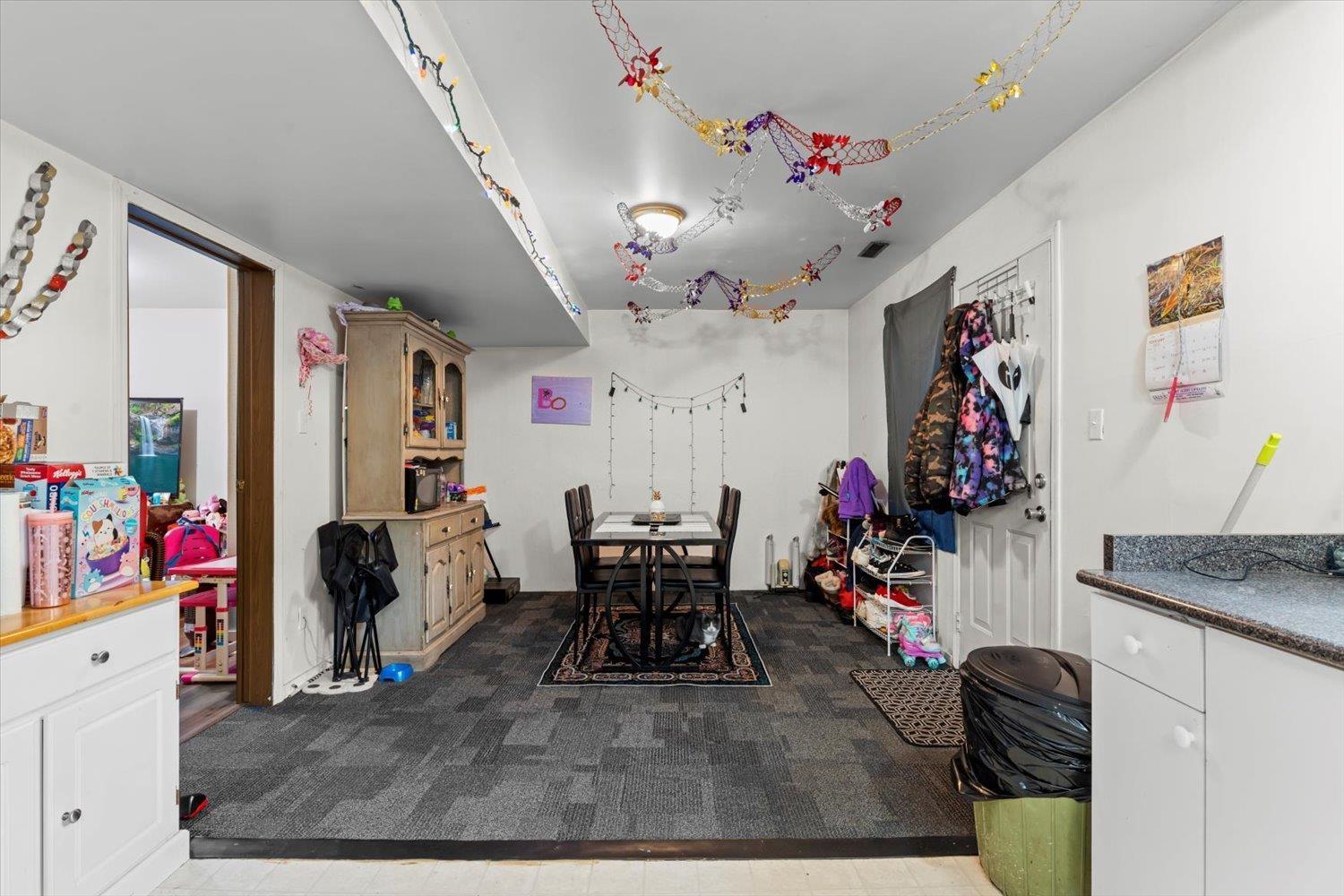 385 3RD AVENUE, Hope, Hope