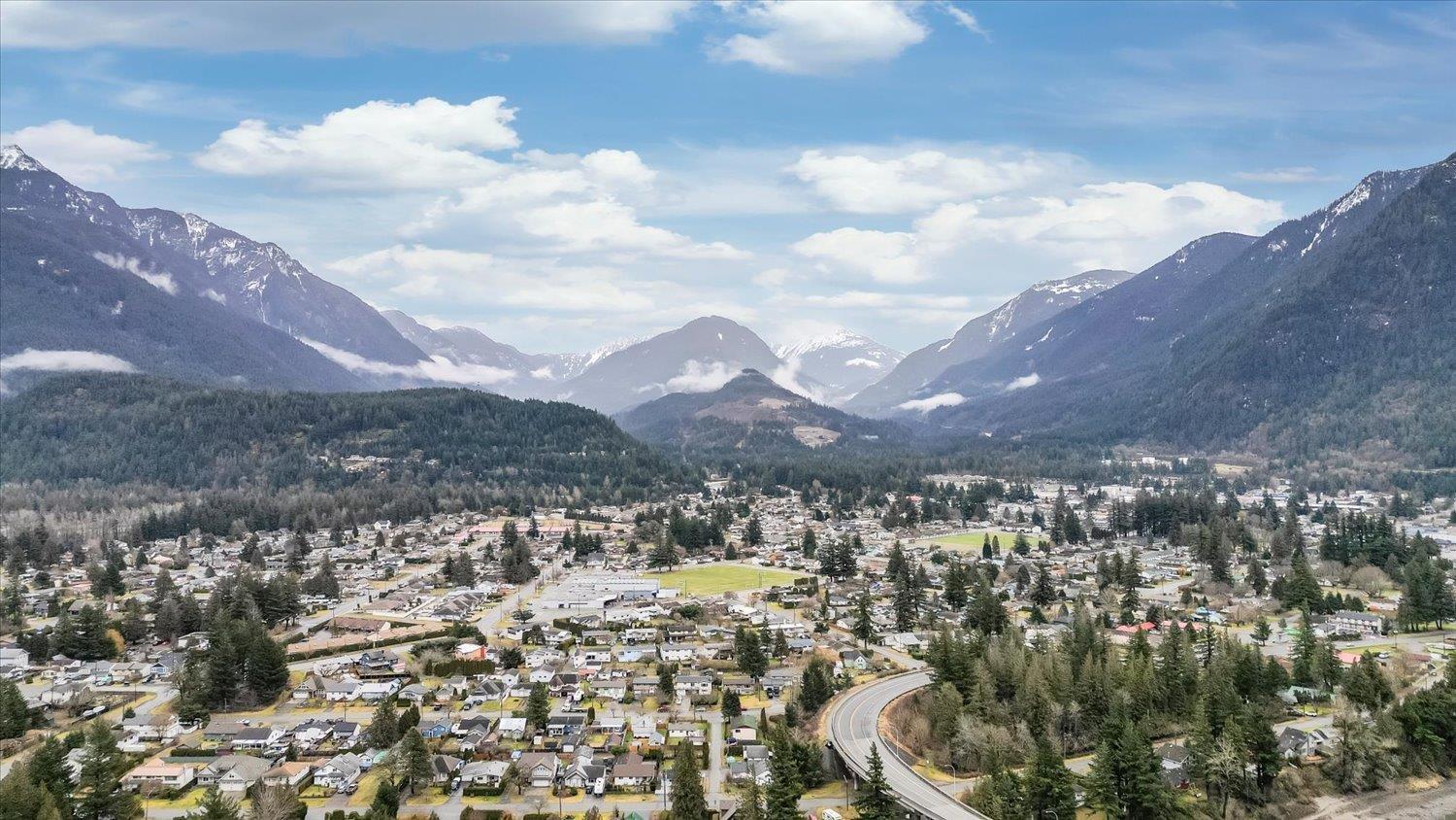 385 3RD AVENUE, Hope, Hope