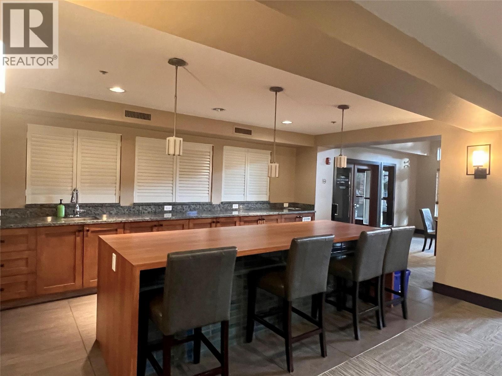 1803 1075 Sunset Drive, Kelowna