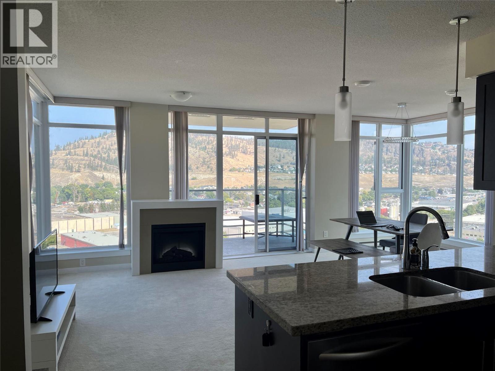 1803 1075 Sunset Drive, Kelowna