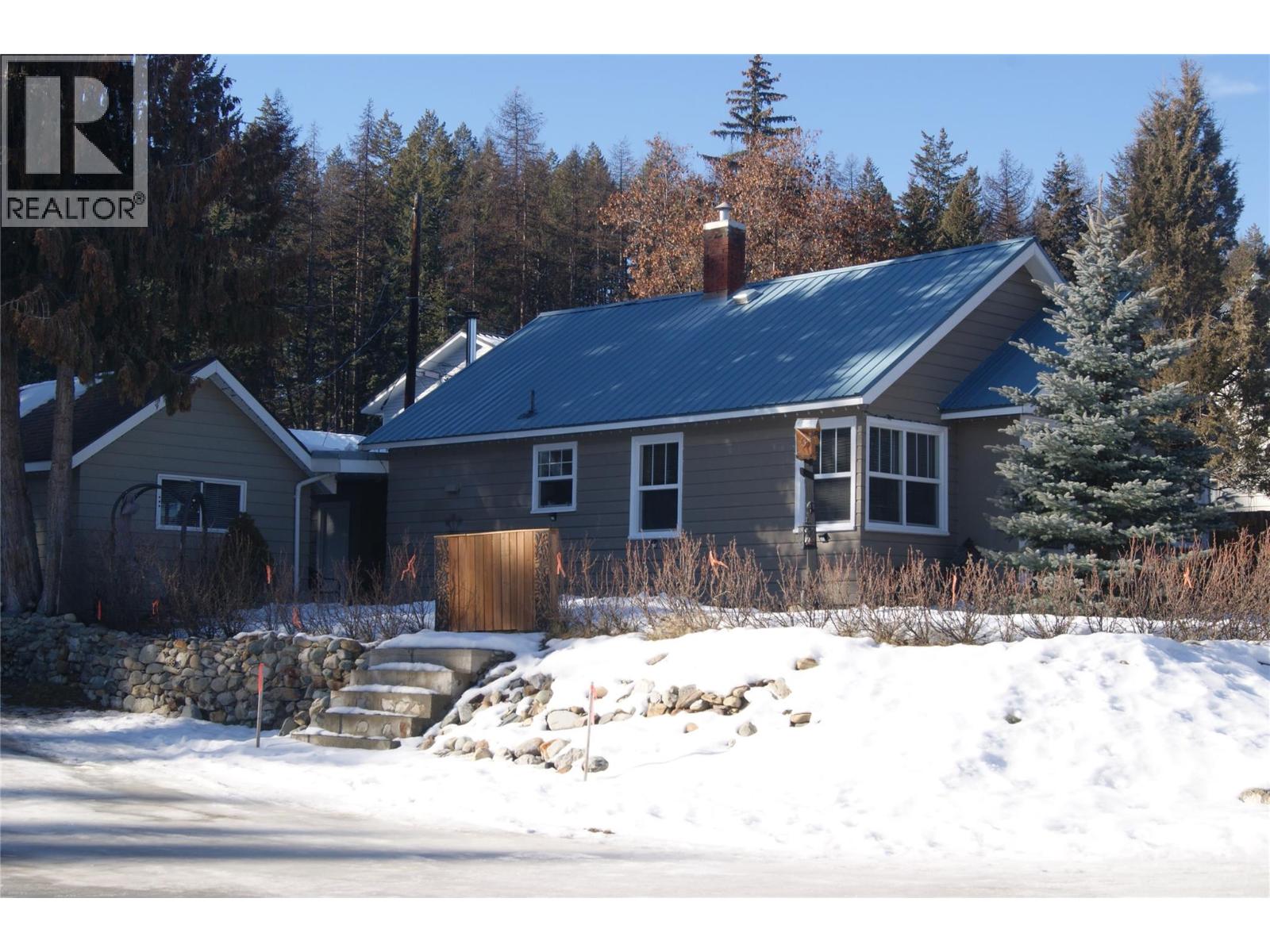 2465 Dewolfe Avenue, Kimberley