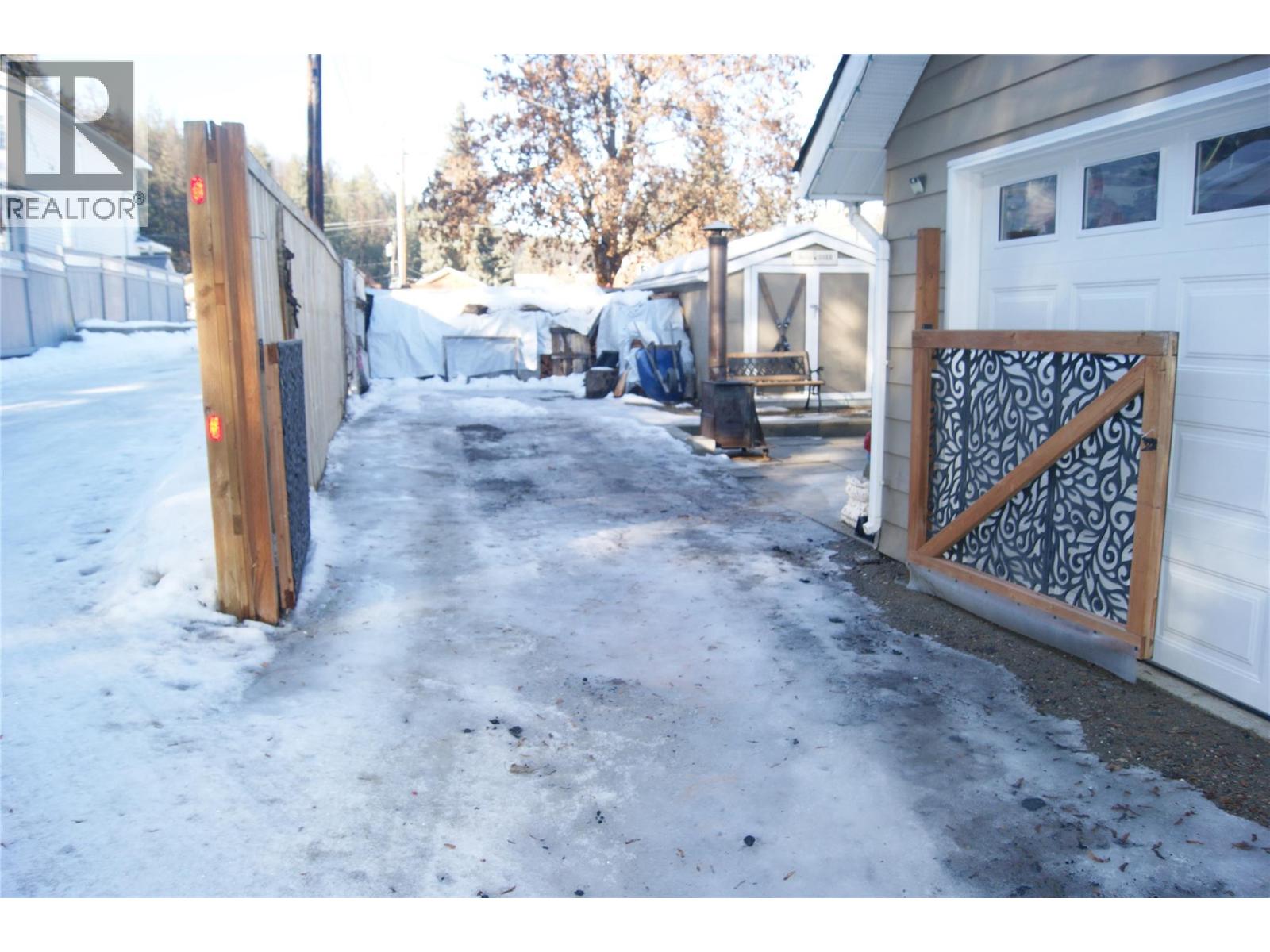 2465 Dewolfe Avenue, Kimberley