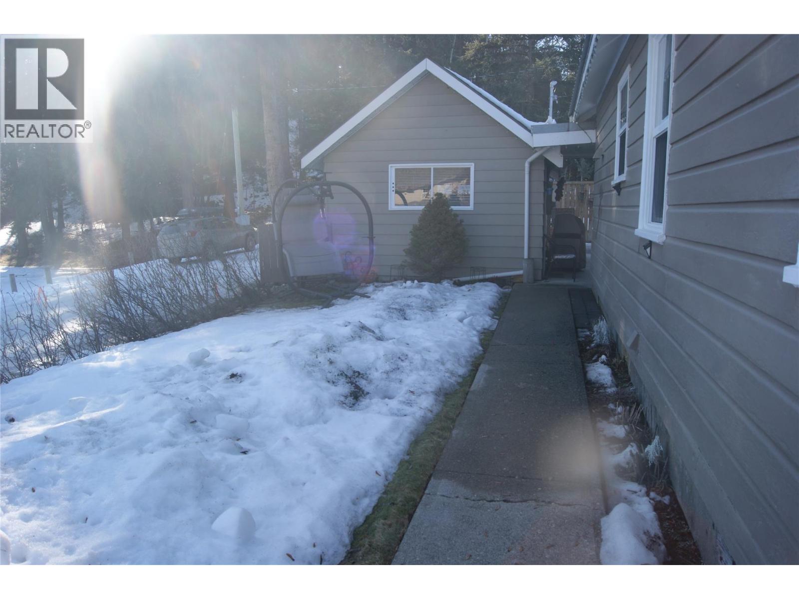 2465 Dewolfe Avenue, Kimberley