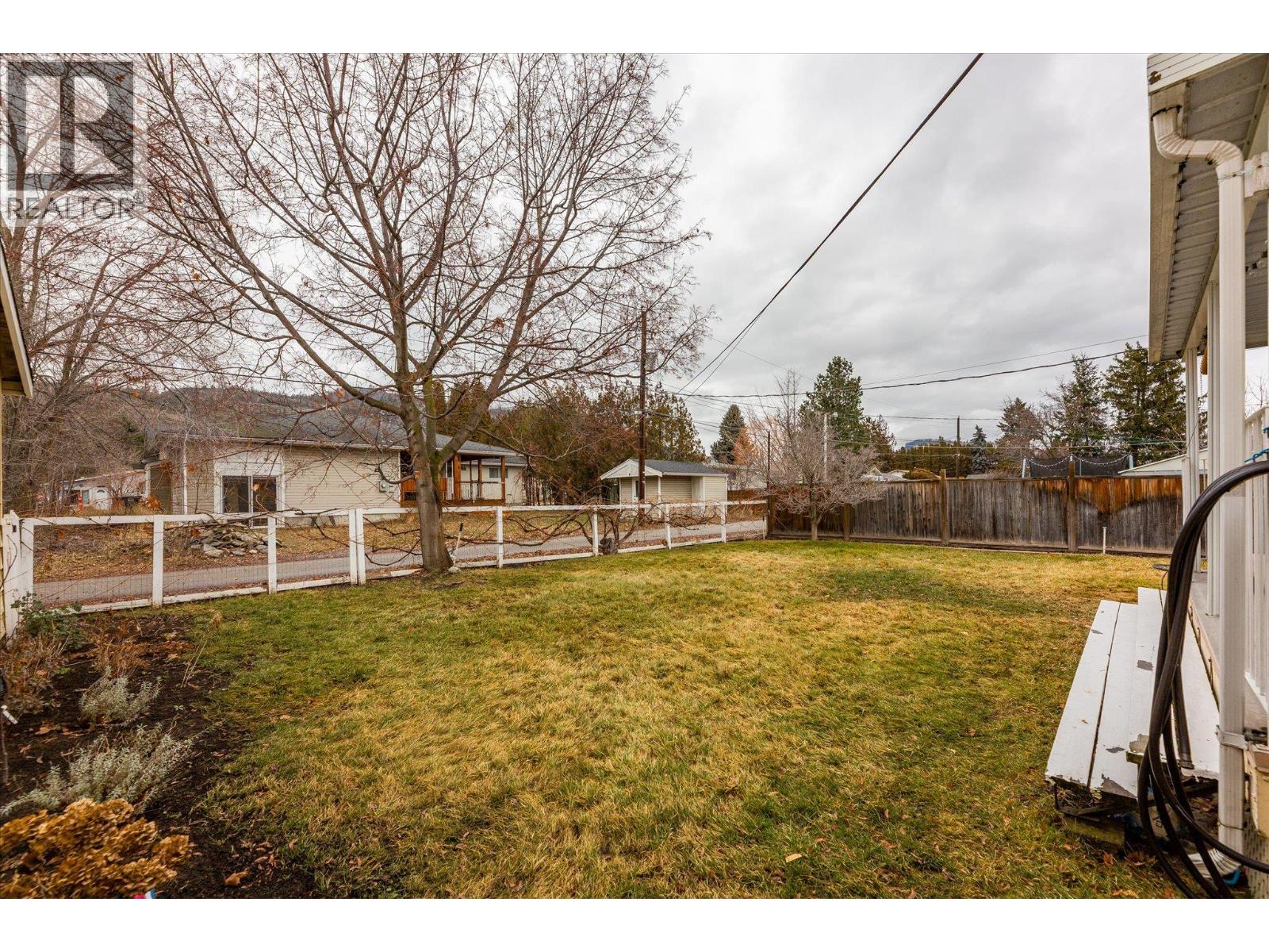 13614 SPENCER Avenue, Summerland