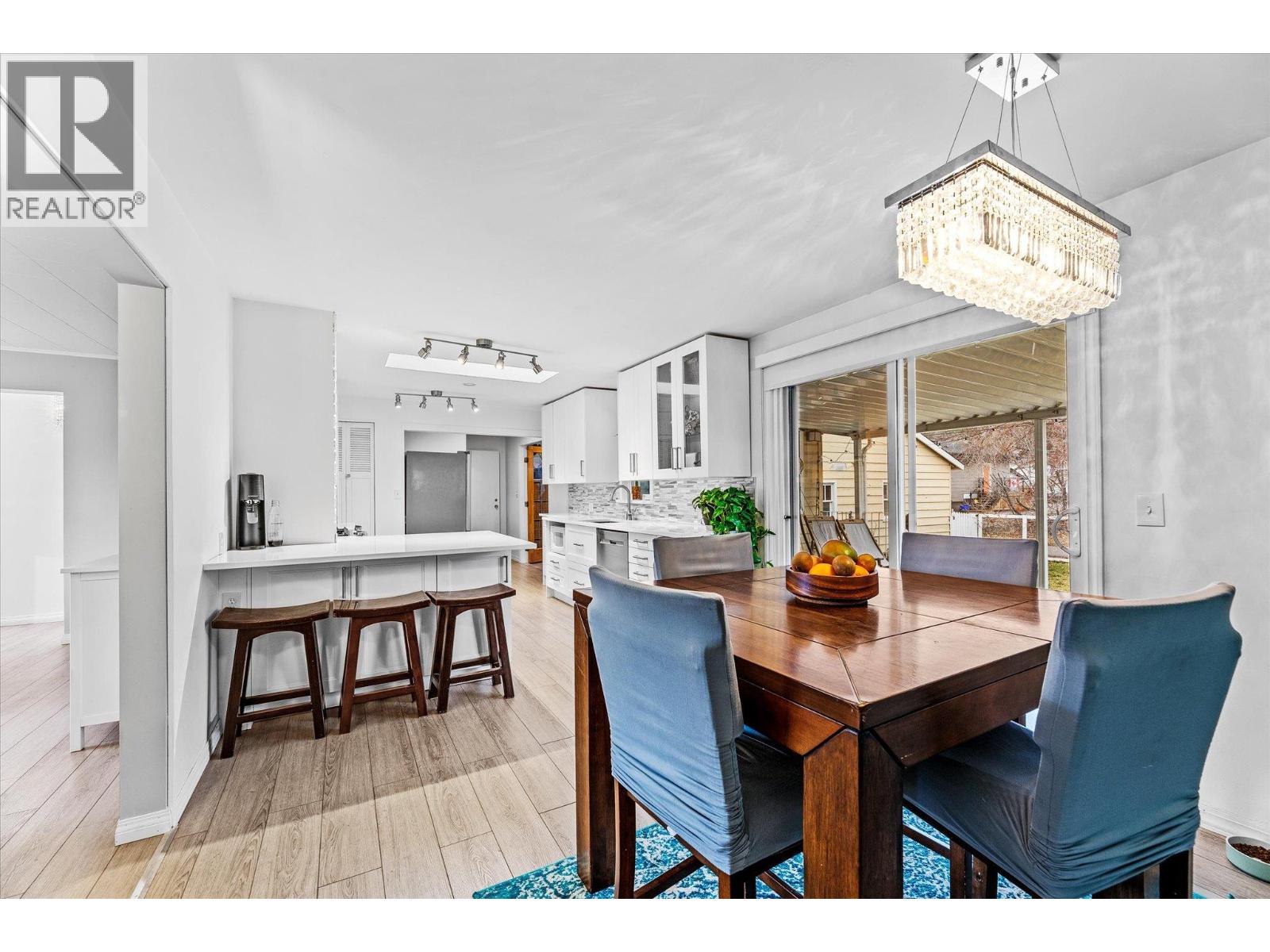 13614 SPENCER Avenue, Summerland