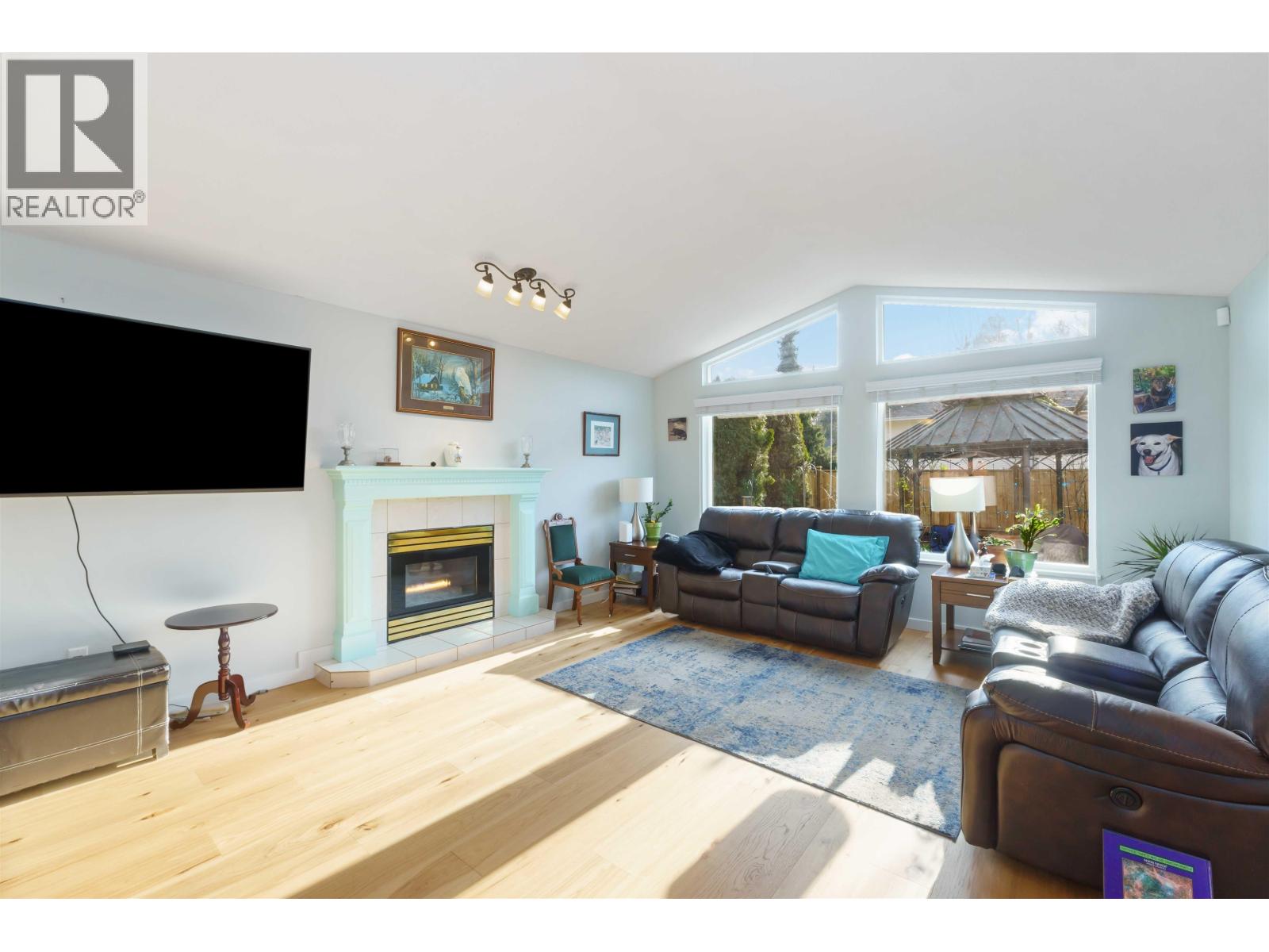 19379 CUSICK CRESCENT, Pitt Meadows