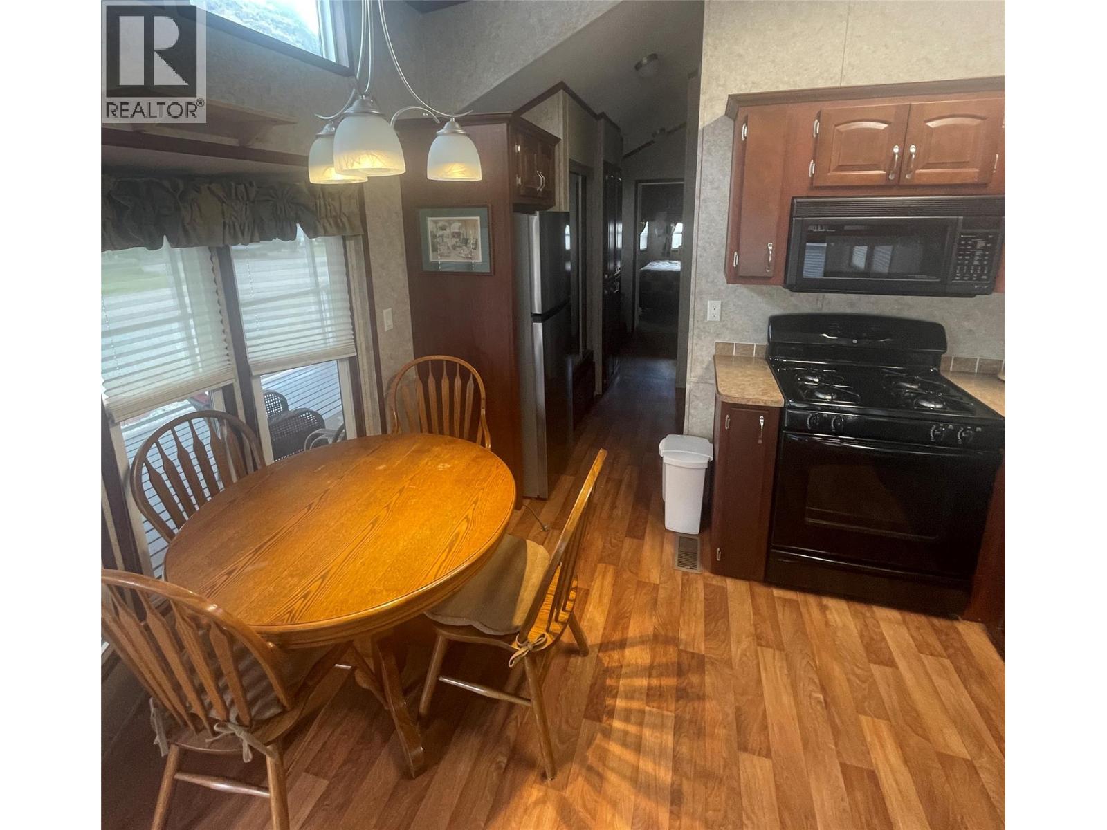 #19 2633 SQUILAX ANGLEMONT ROAD - 14