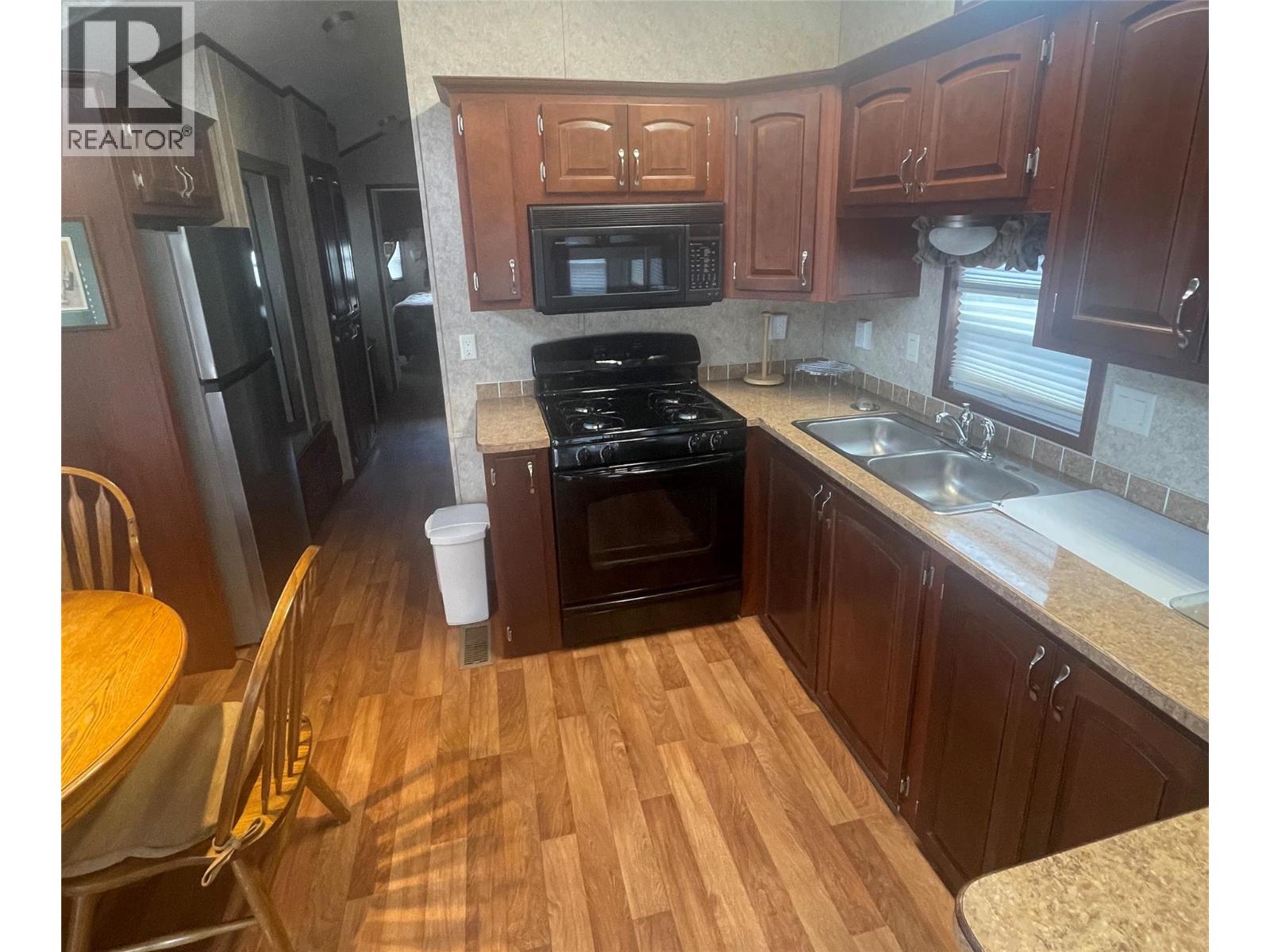 #19 2633 SQUILAX ANGLEMONT ROAD - 16