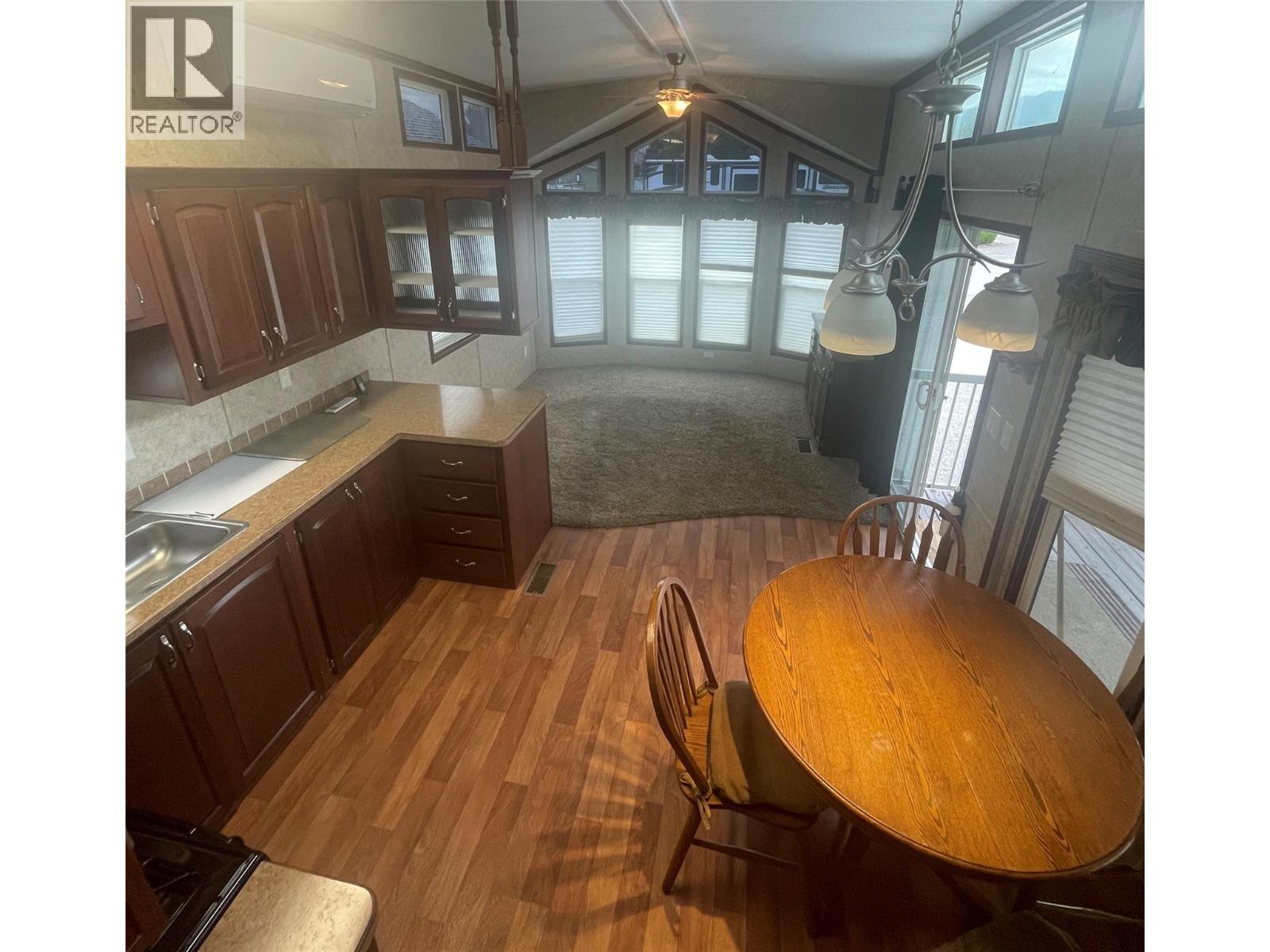 #19 2633 Squilax Anglemont Road - 34