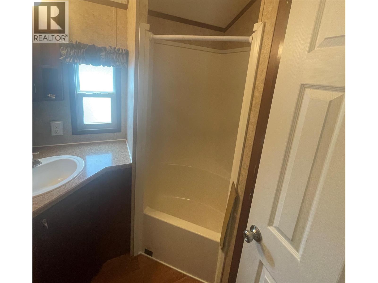 #19 2633 SQUILAX ANGLEMONT ROAD - 25