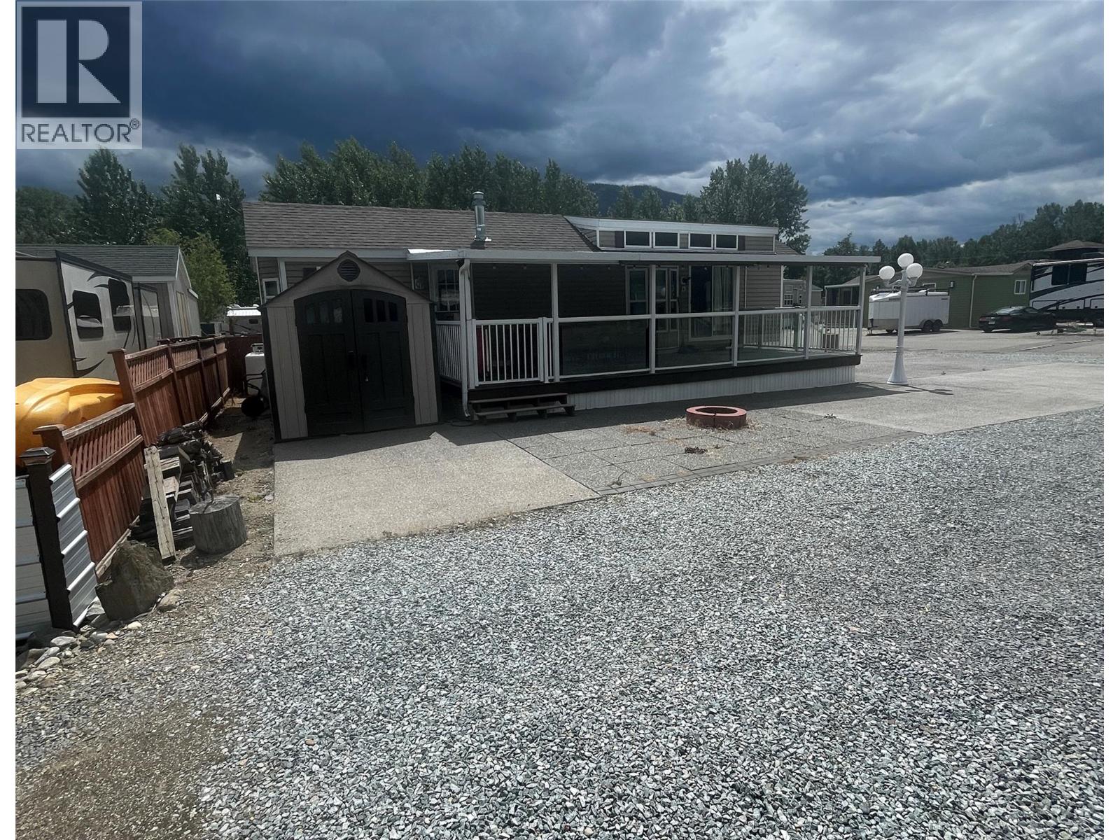 #19 2633 Squilax Anglemont Road - 36