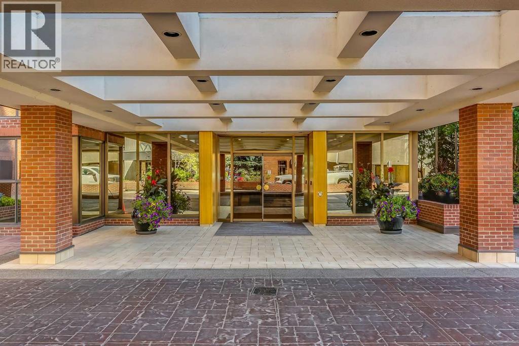 Single Family House for Sale in    Avenue SW Mission Calgary 