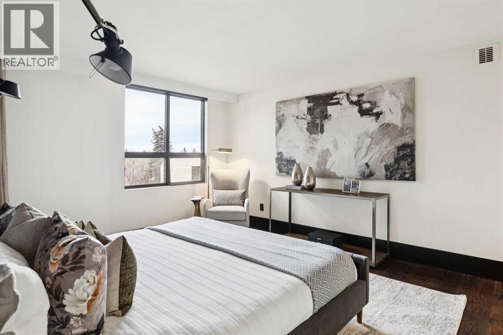 Single Family House for Sale in    Avenue SW Mission Calgary 