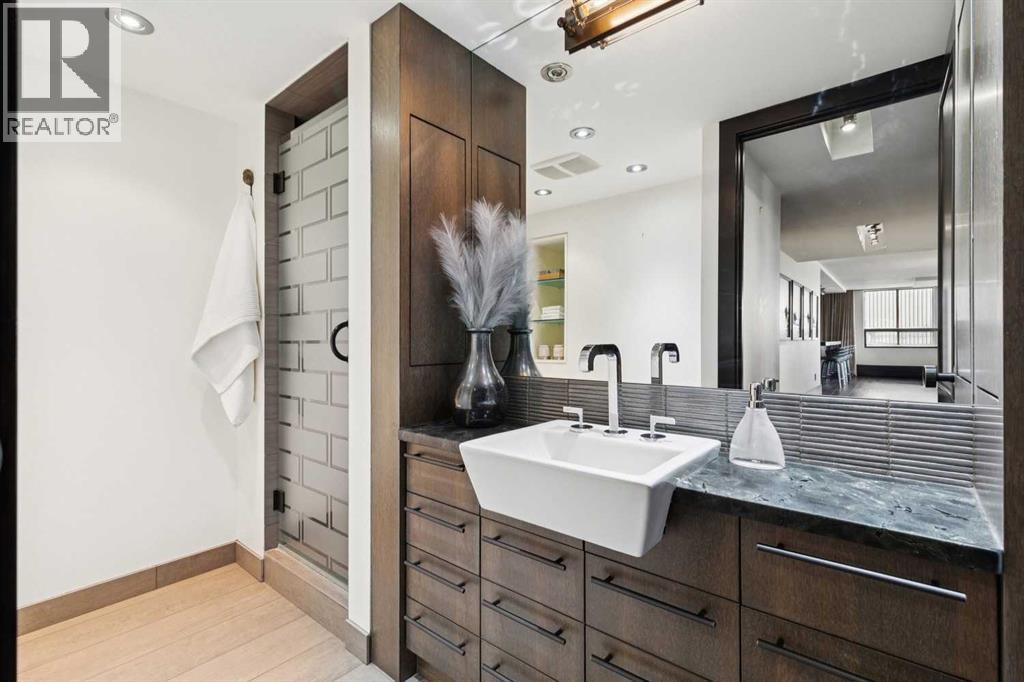 Single Family House for Sale in    Avenue SW Mission Calgary 