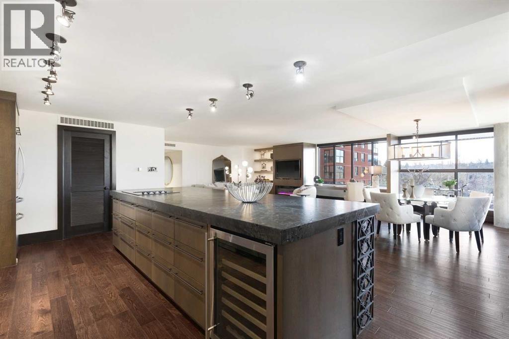 Single Family House for Sale in    Avenue SW Mission Calgary 