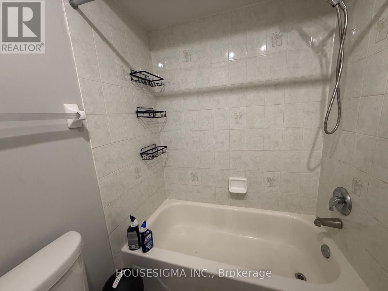 3 SINCLAIR COURT - 23