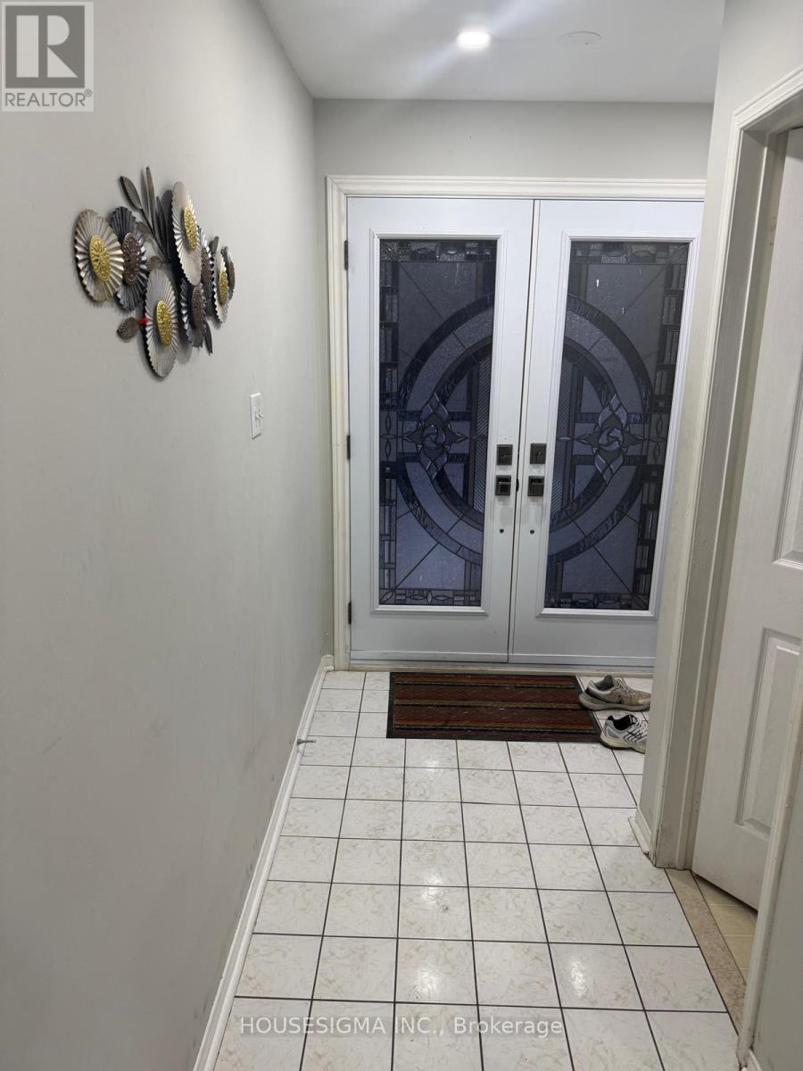 3 SINCLAIR COURT - 4