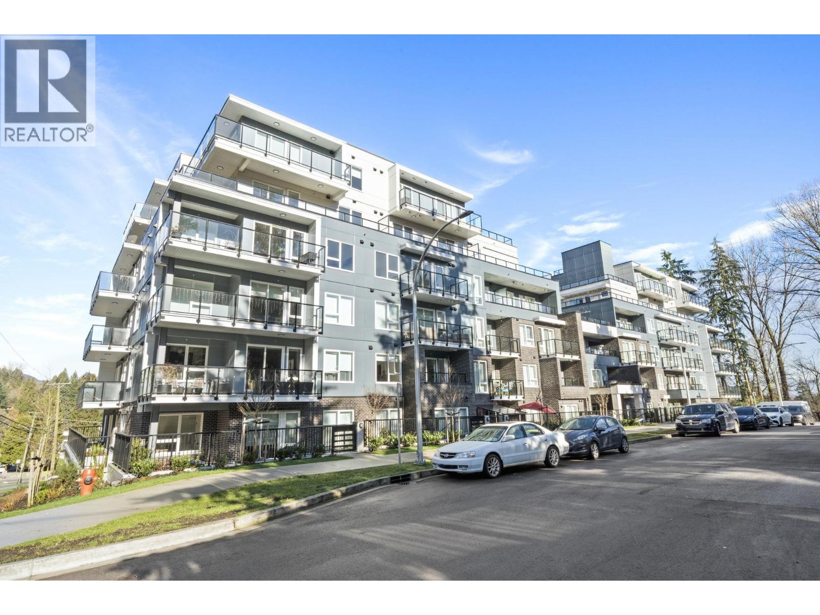 220 2002 ST. GEORGE STREET, Port Moody