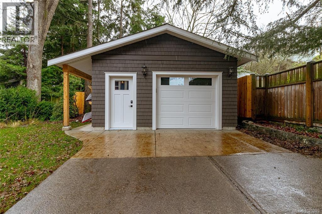  2614 Avebury Avenue, Victoria