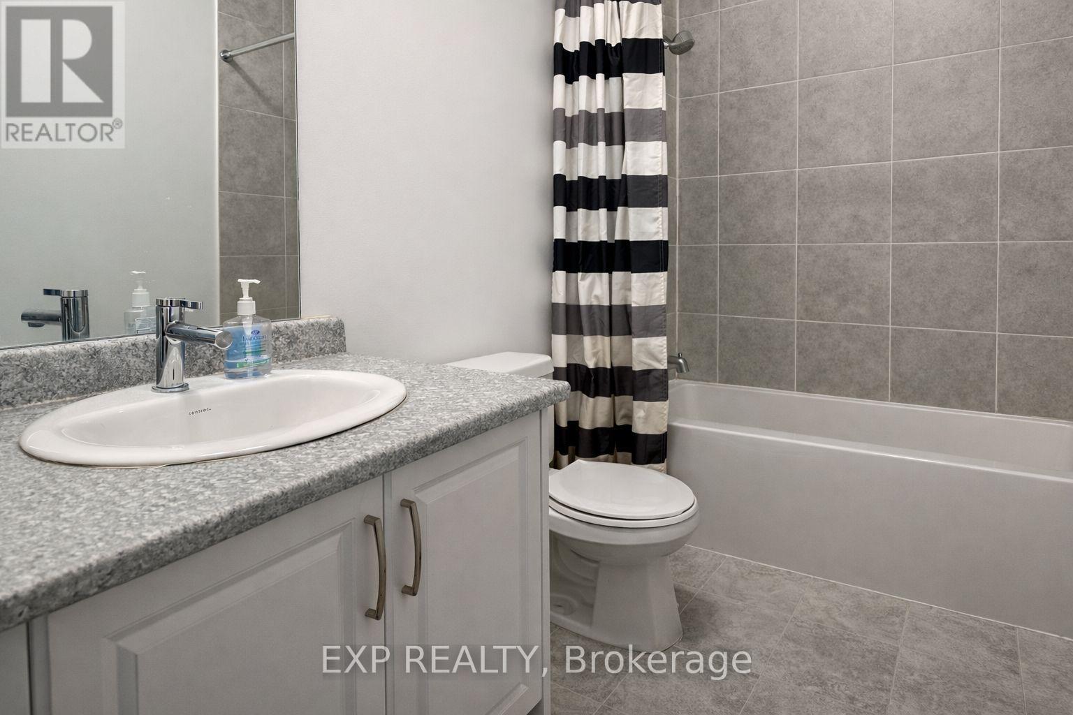 27 ALBERT FIRMAN LANE - Photo 5 of 5, Markham (Cachet), Ontario