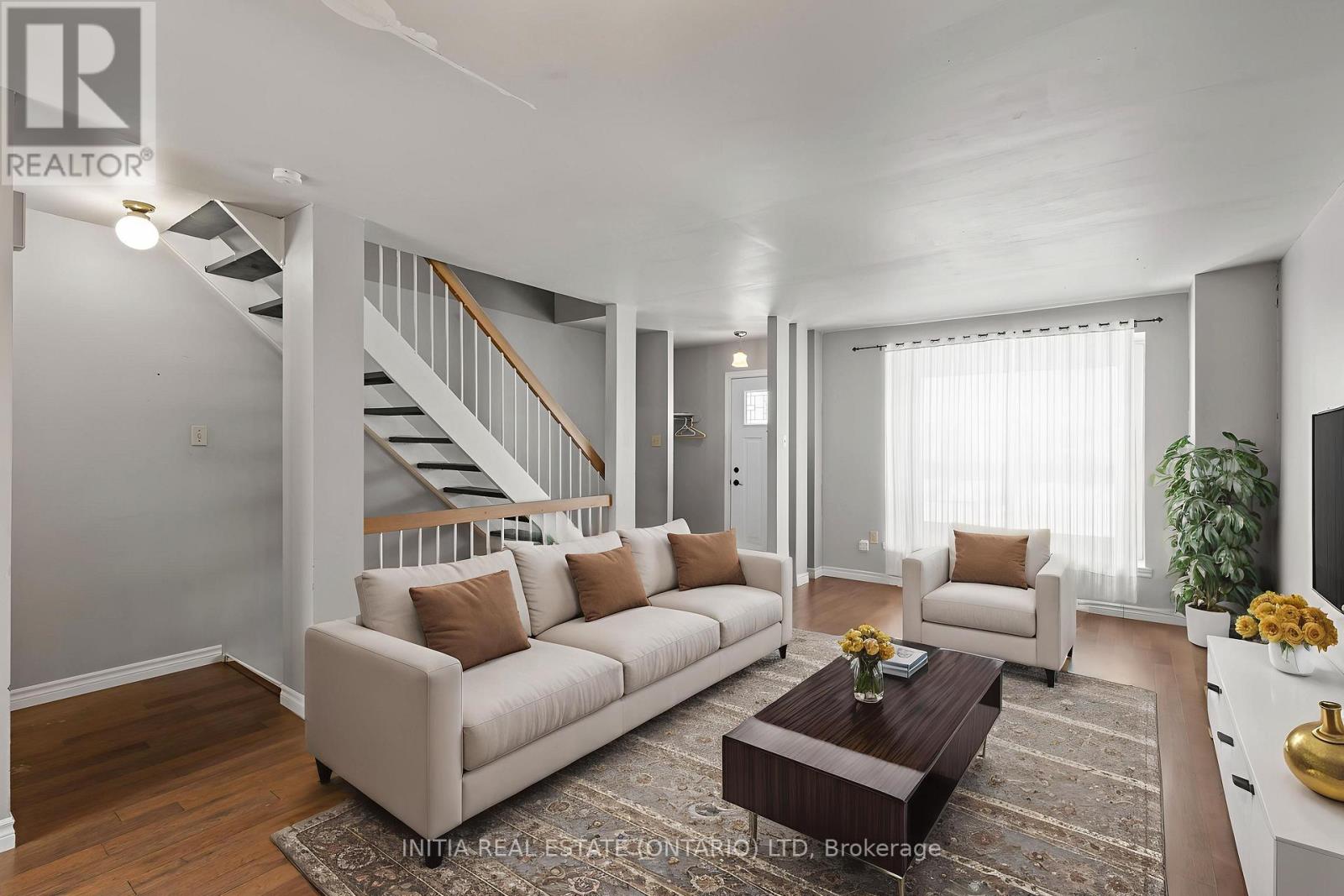 253 Taylor Unit 19 photo 4