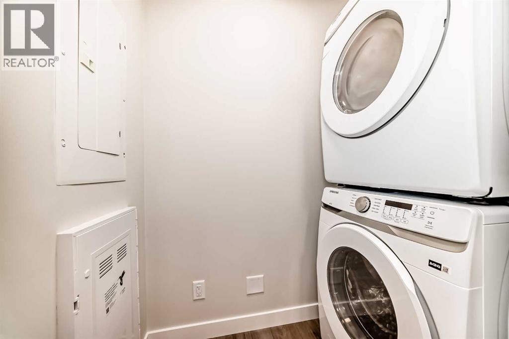 Single Family House for Sale in    Street SW Springbank Hill Calgary 