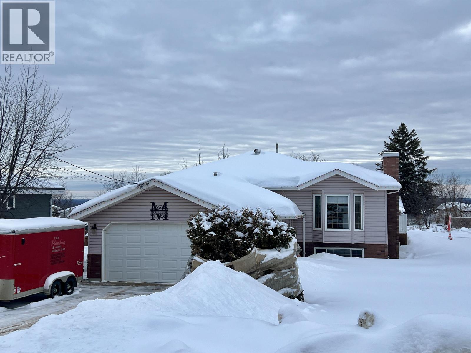 5323 MOUNTAINVIEW DRIVE, Fort Nelson