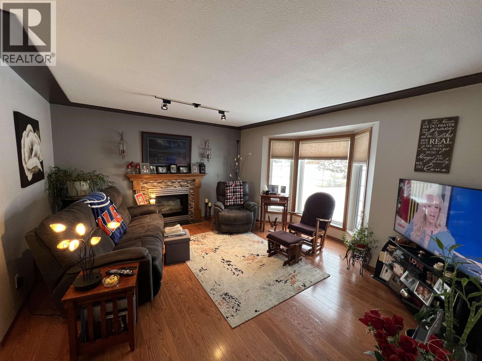 5323 MOUNTAINVIEW DRIVE, Fort Nelson