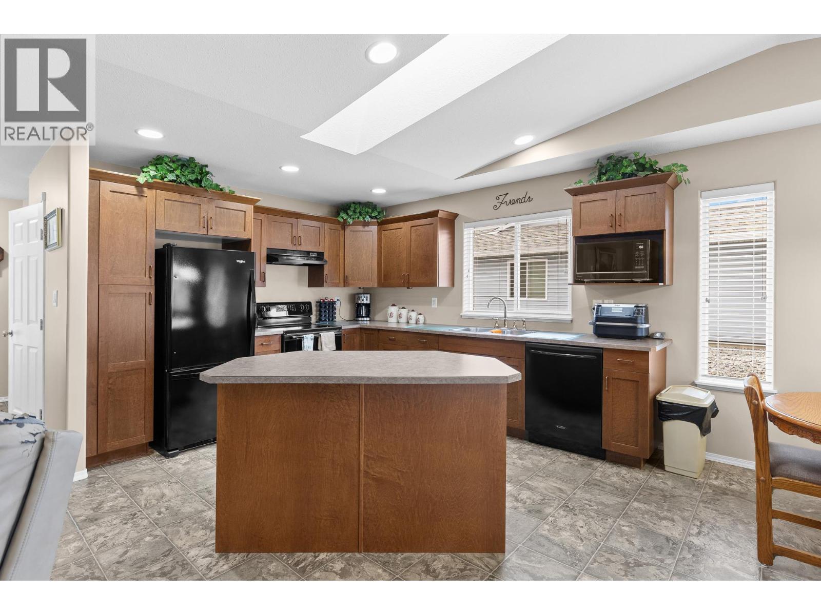  1129 1 St. N Street, Vernon