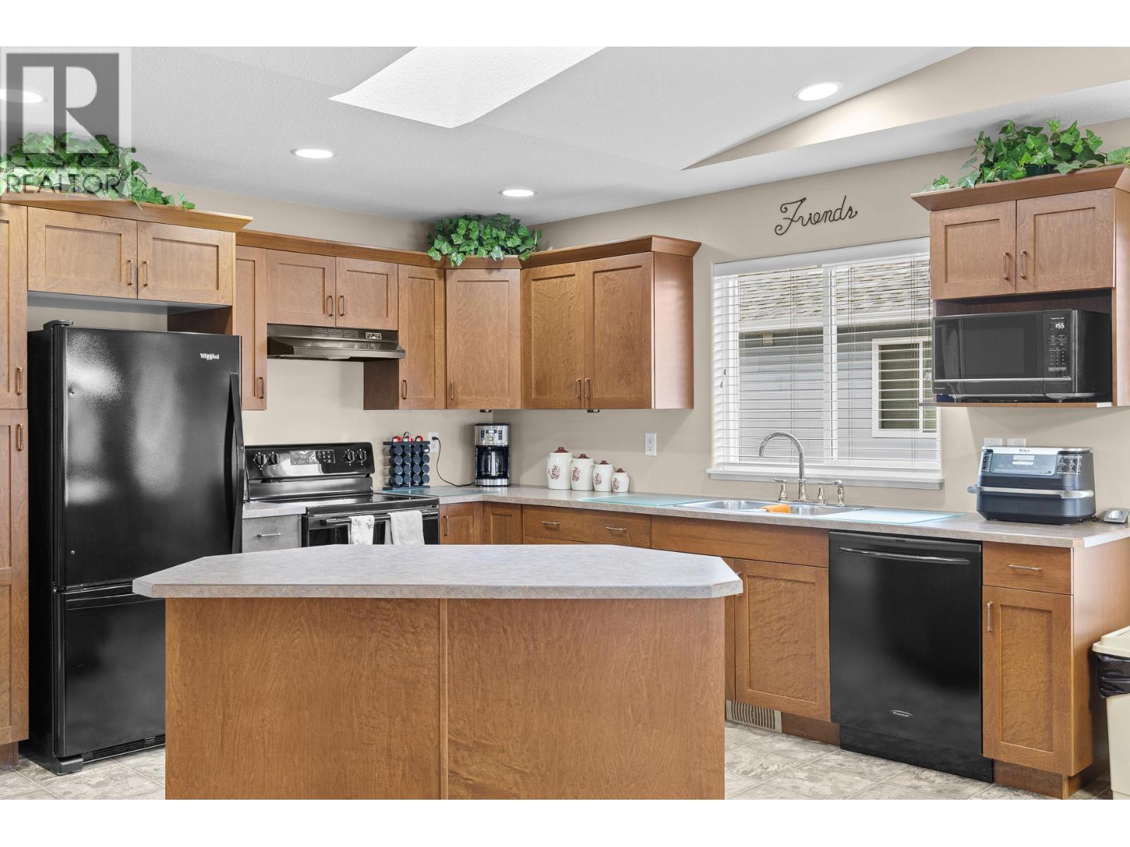  1129 1 St. N Street, Vernon