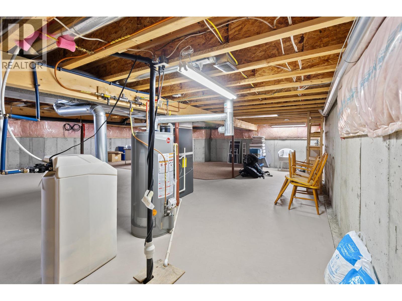  1129 1 St. N Street, Vernon