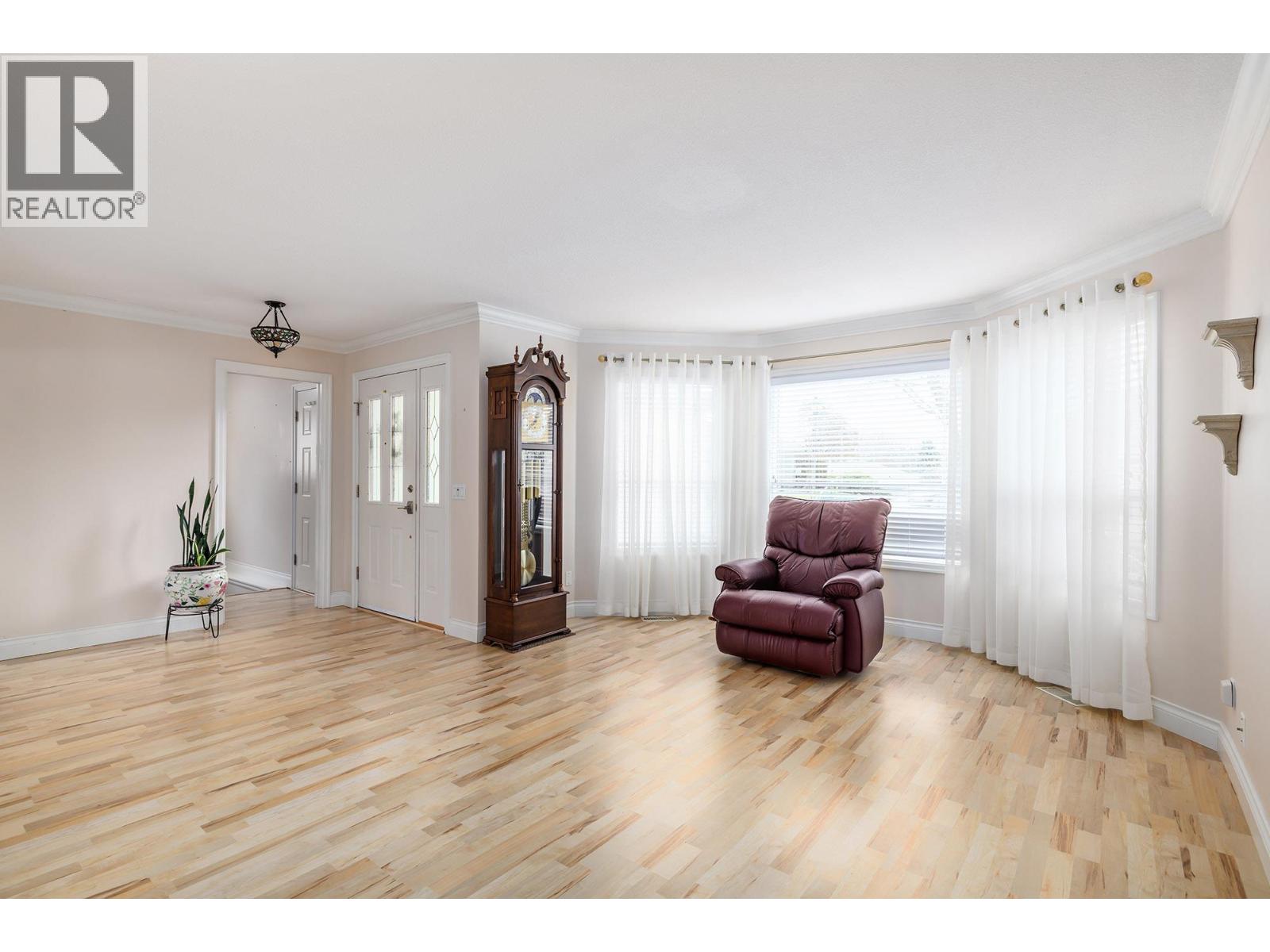 #55 615 GLENMEADOWS Road - 3
