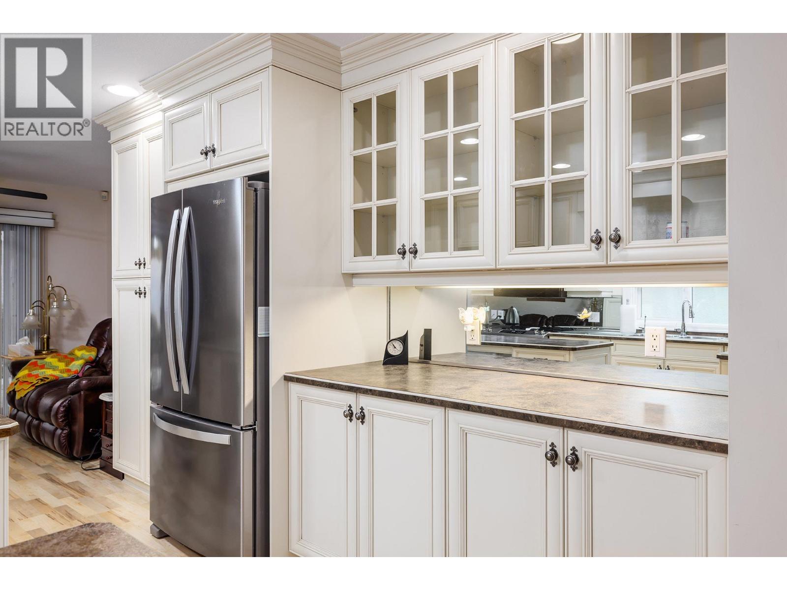 #55 615 GLENMEADOWS Road - 8