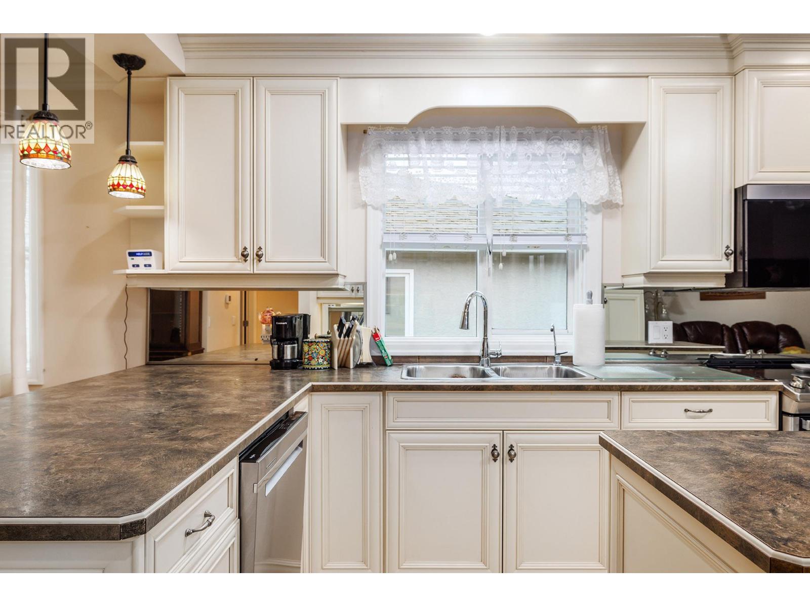 55 615 GLENMEADOWS Road, Kelowna