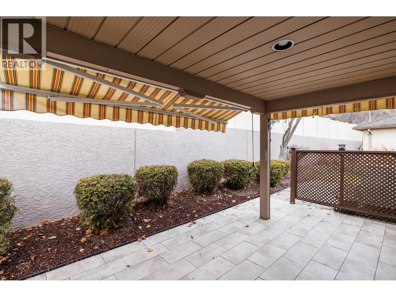 #55 615 GLENMEADOWS Road - 24