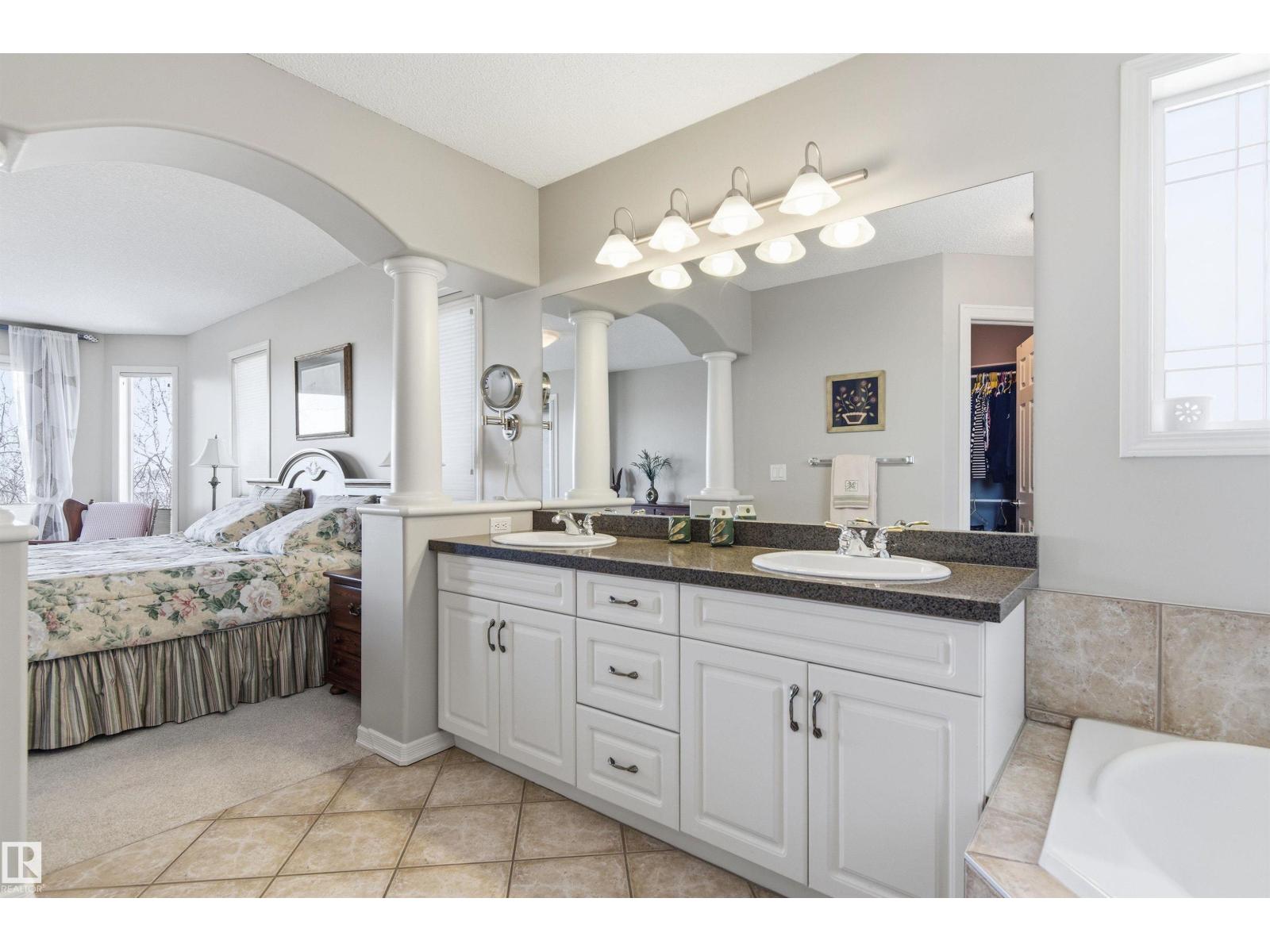 #12 577 BUTTERWORTH WY NW, Edmonton