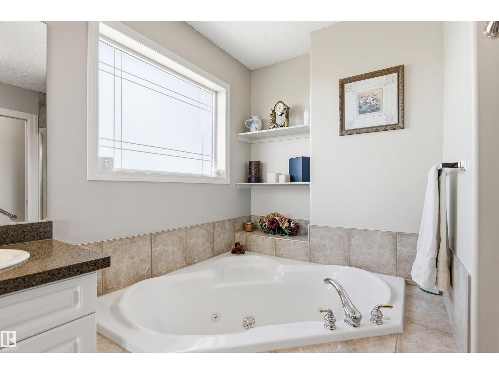 #12 577 BUTTERWORTH WY NW, Edmonton