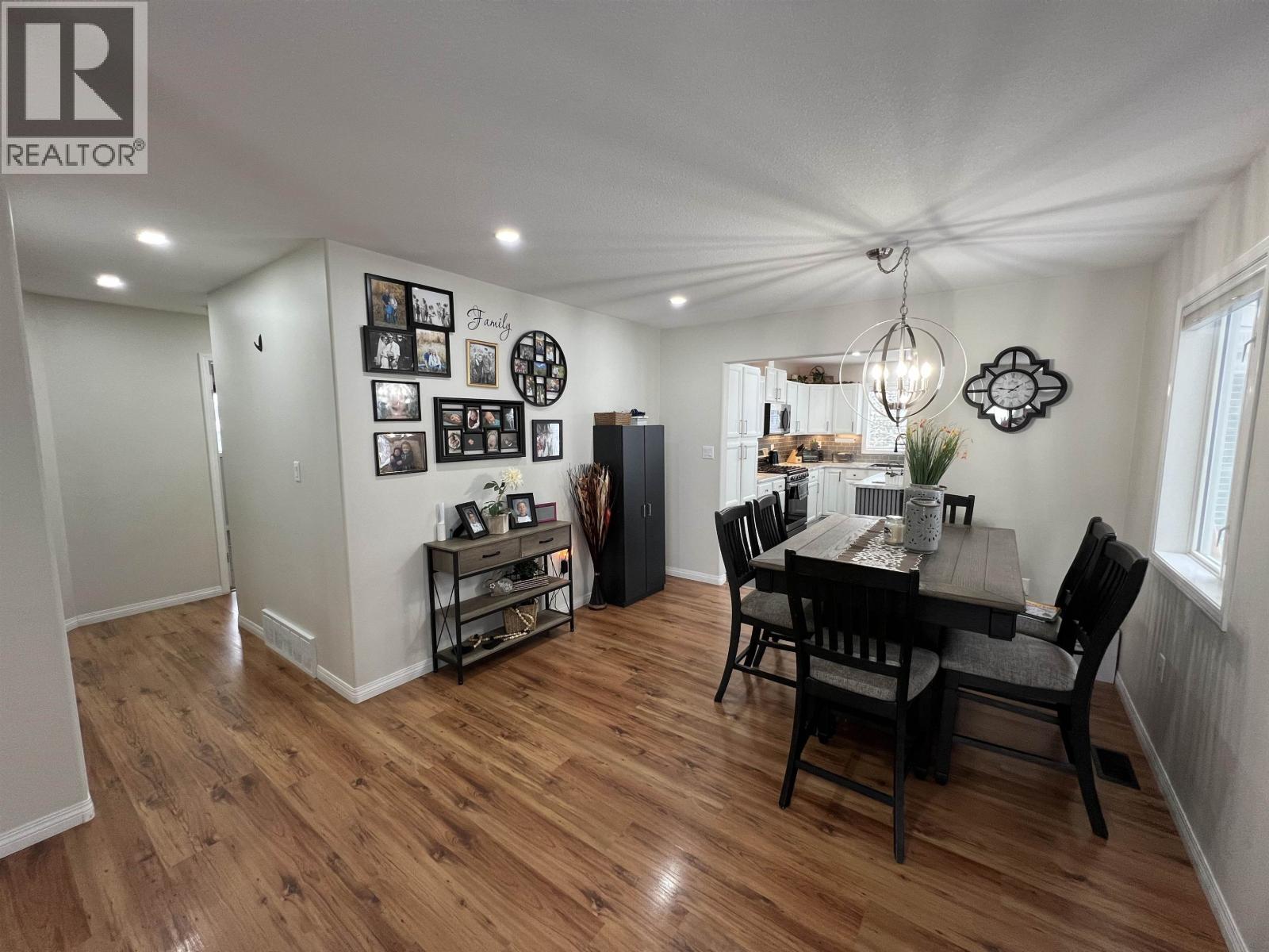 5517 W 57 AVENUE, Fort Nelson