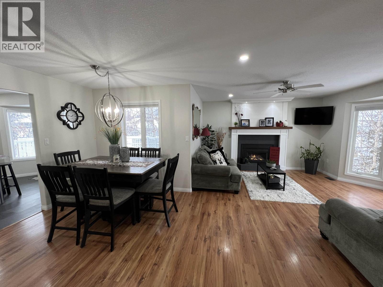 5517 W 57 AVENUE, Fort Nelson