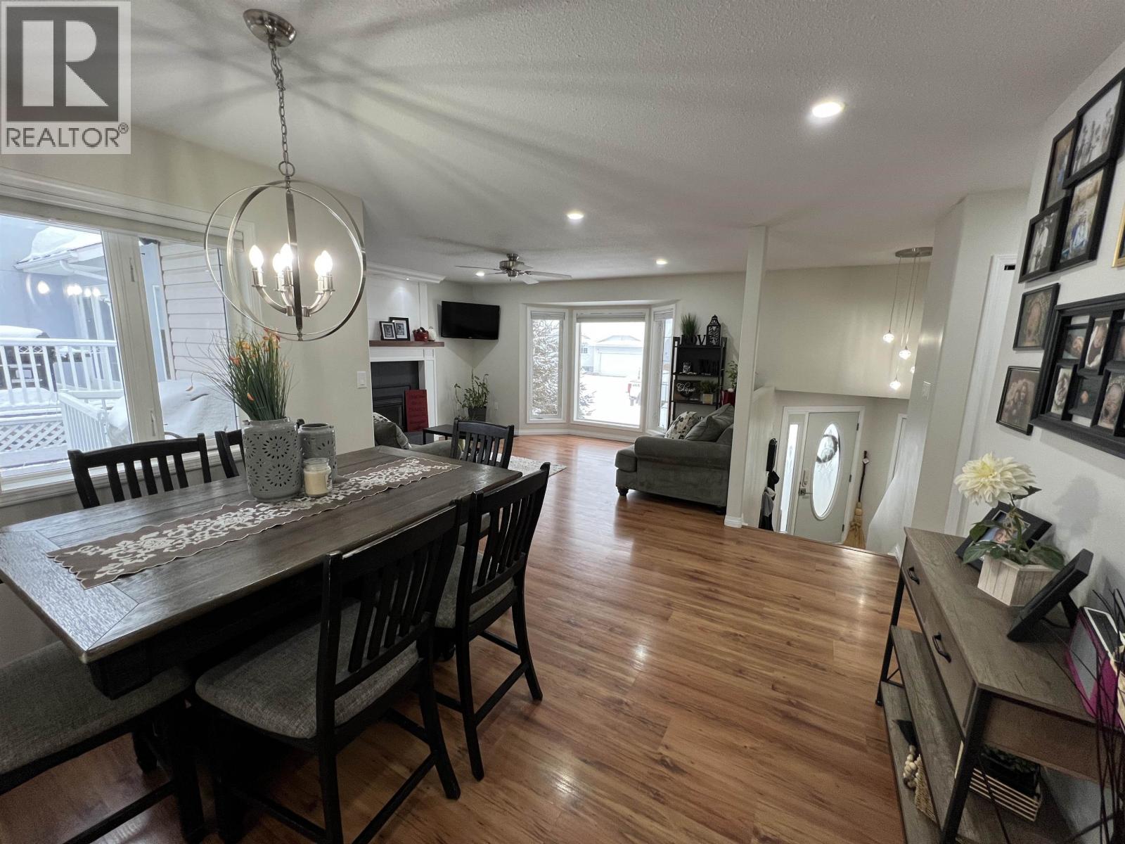 5517 W 57 AVENUE, Fort Nelson