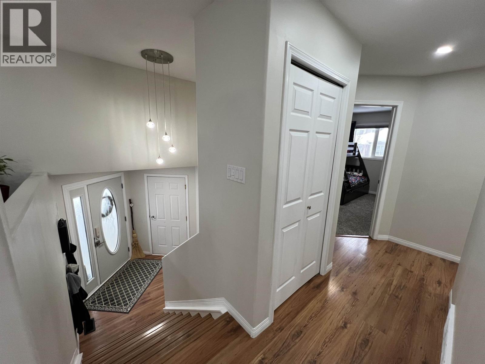 5517 W 57 AVENUE, Fort Nelson