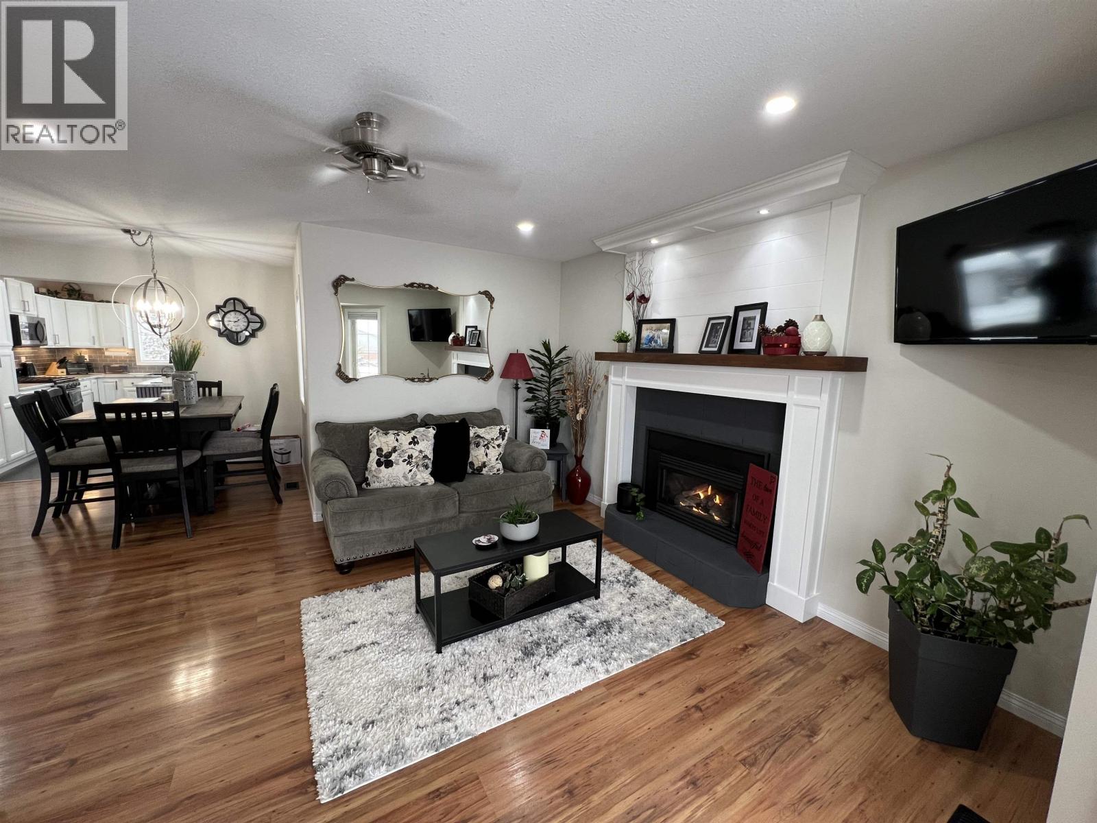 5517 W 57 AVENUE, Fort Nelson