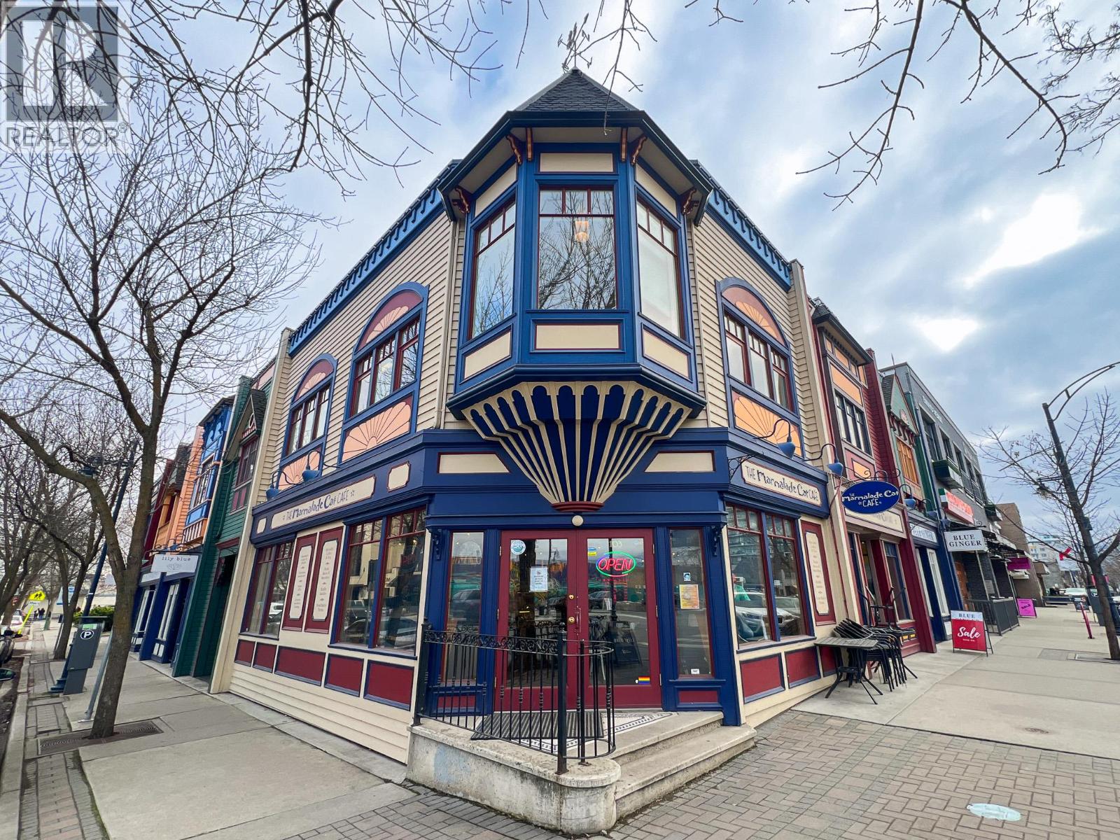 201 2903 Pandosy Street, Kelowna