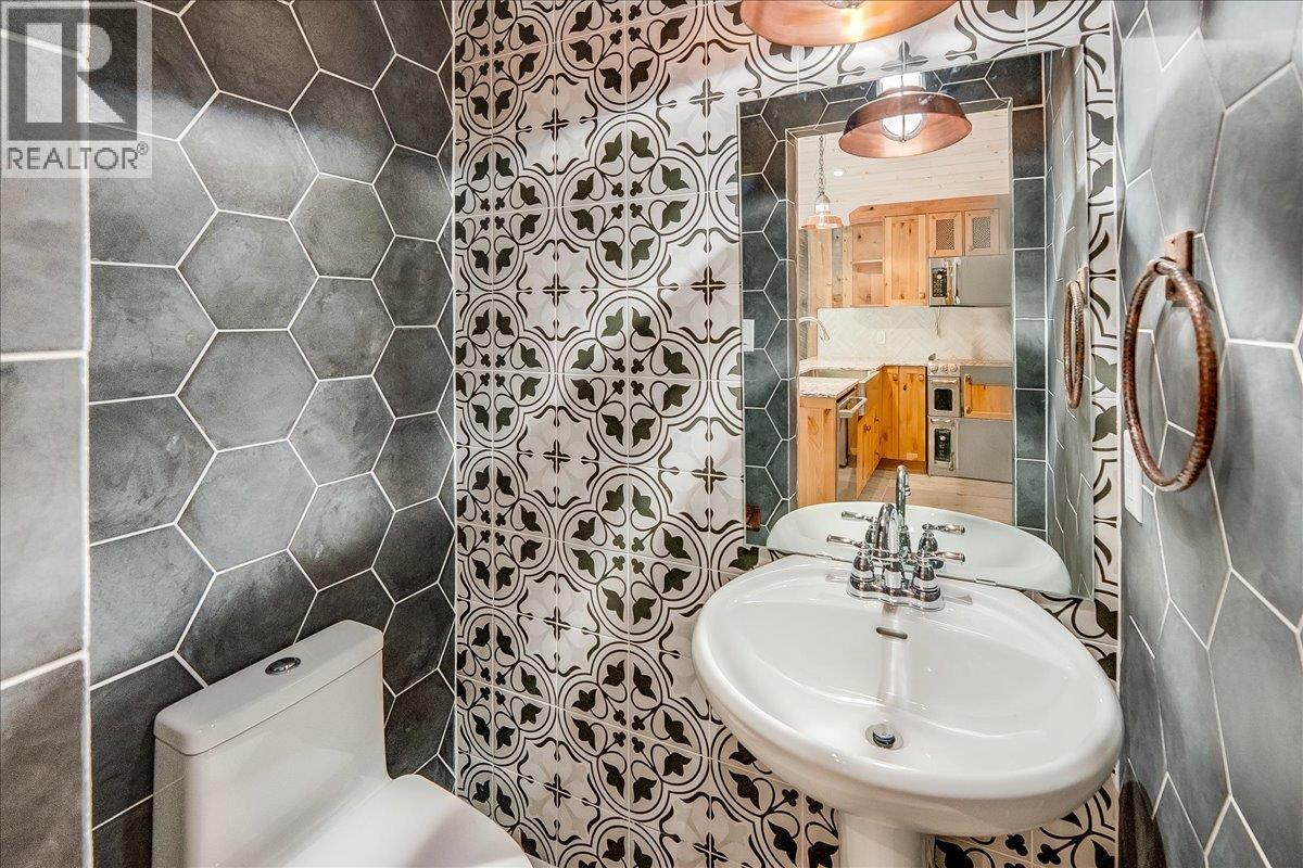 301 Carbonate Street, Nelson