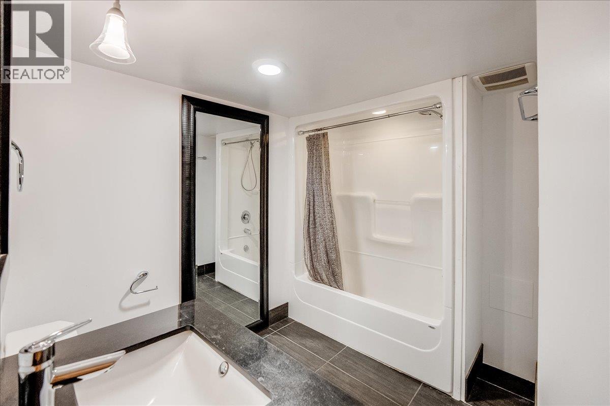 301 Carbonate Street, Nelson